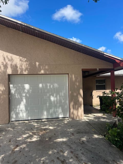Photo of 1910 Georgia Avenue #Apt B, Fort Pierce, FL 34950 (MLS # RX-11126769)
