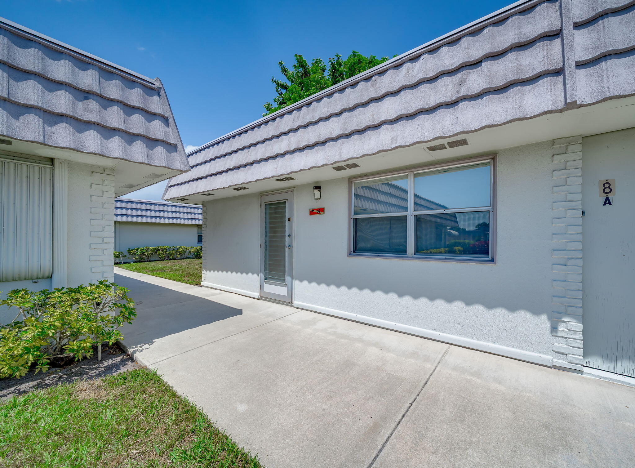 8 Valencia A, Delray Beach, Palm Beach County, Florida - 2 Bedrooms  
2 Bathrooms - 