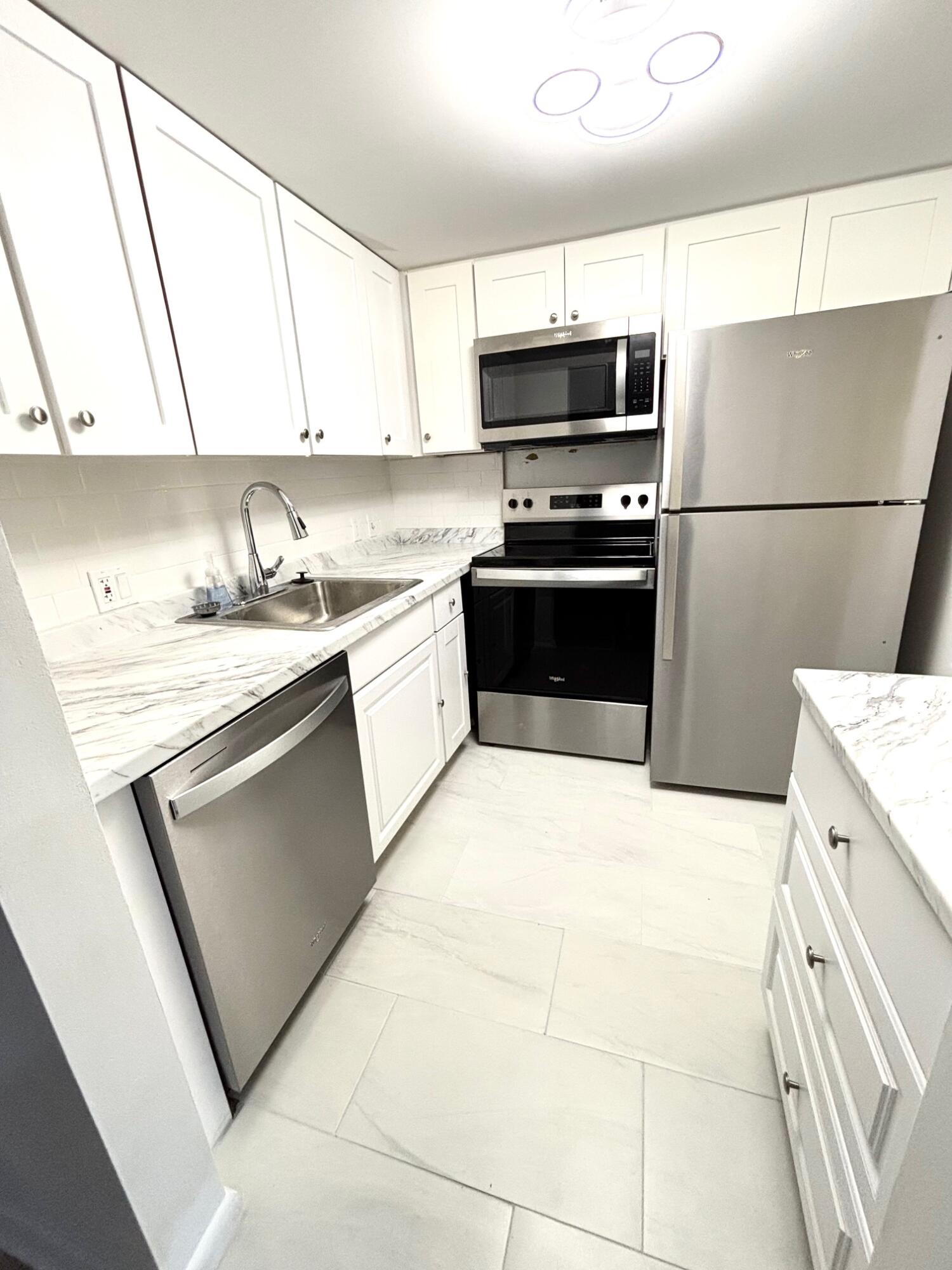 Property for Sale at 184 Suffolk 184, Boca Raton, Palm Beach County, Florida - Bedrooms: 1 
Bathrooms: 1.5  - $84,999