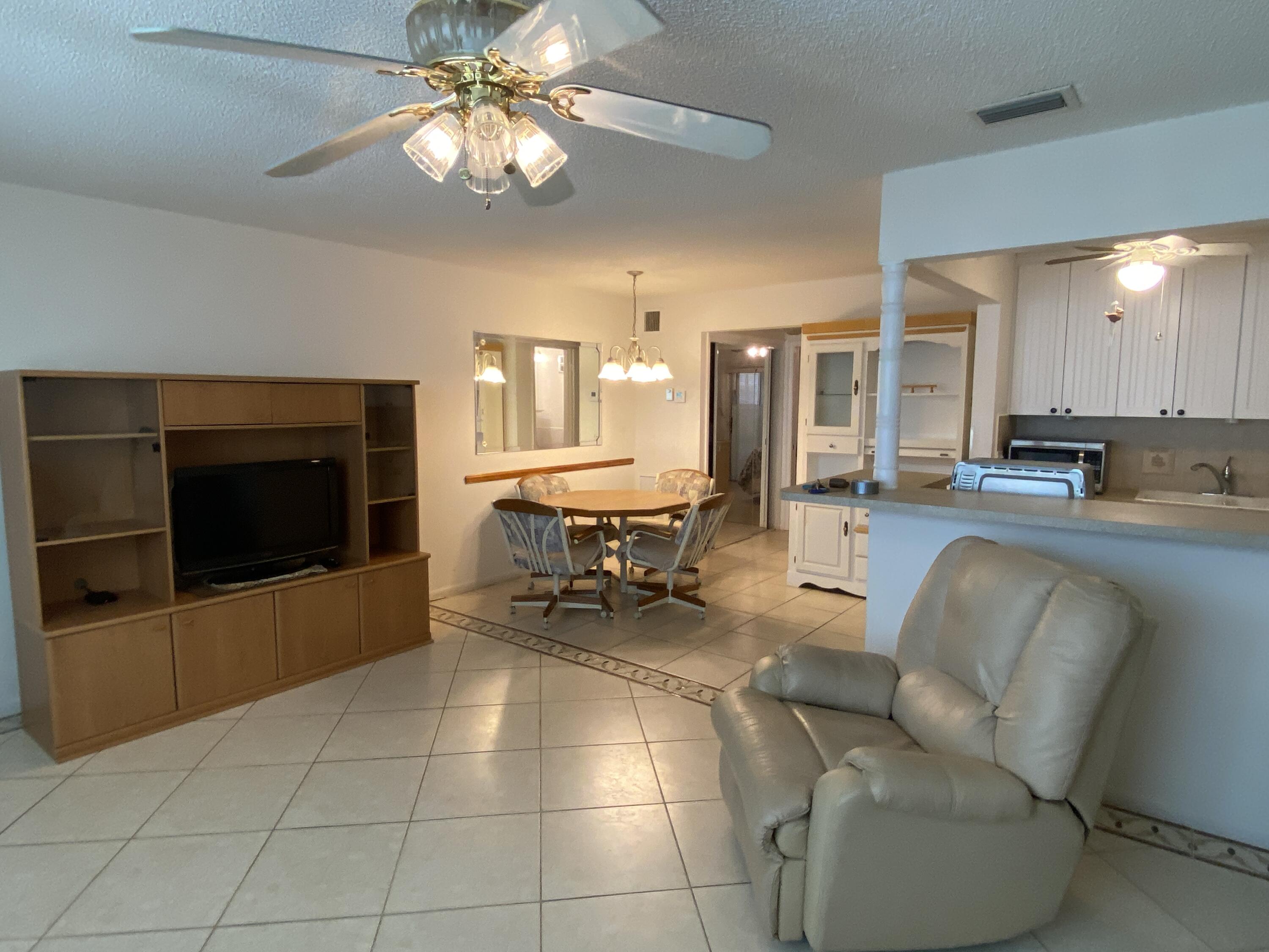 480 W Horizons 102, Boynton Beach, Palm Beach County, Florida - 1 Bedrooms  
1.5 Bathrooms - 