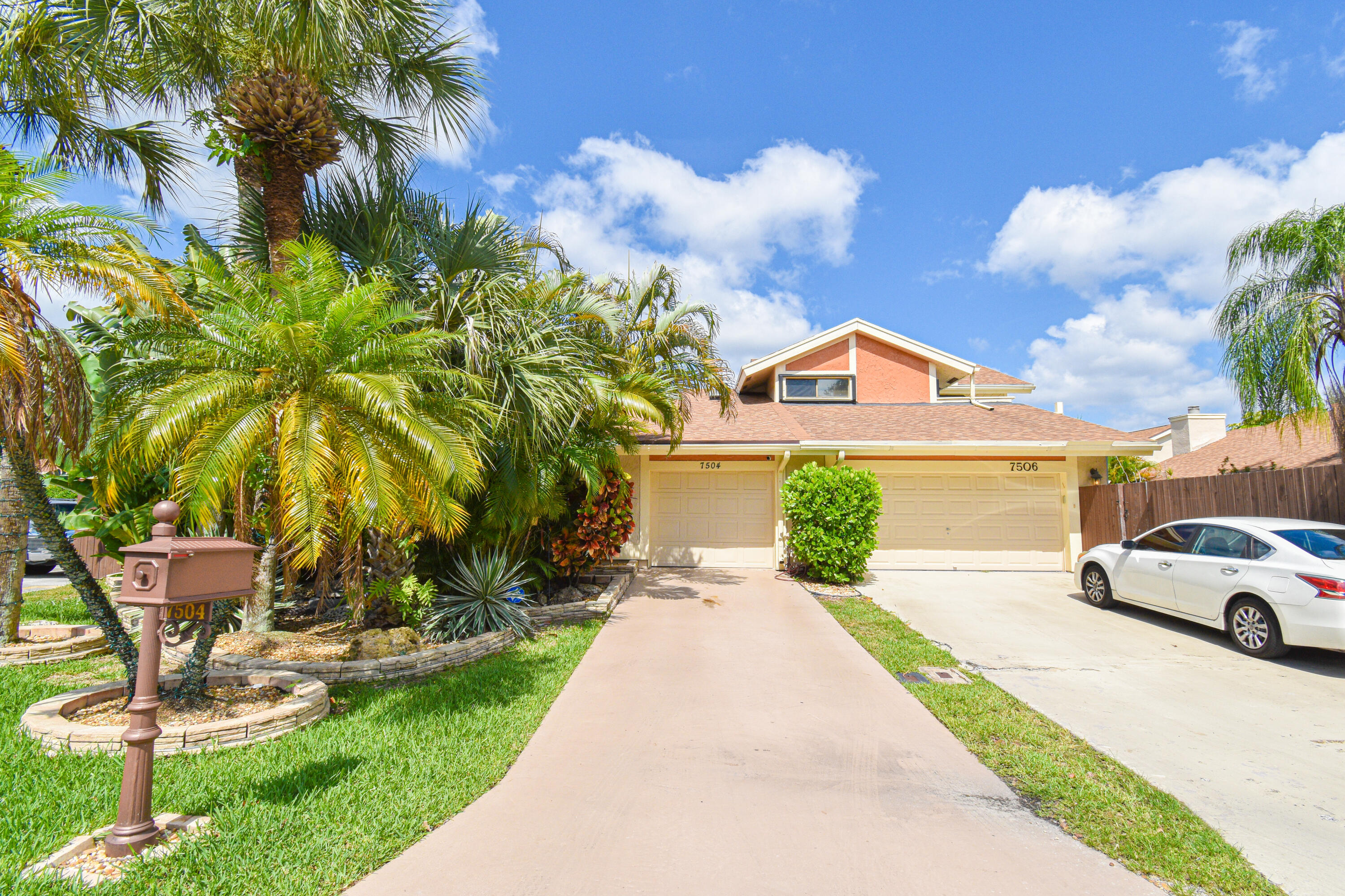 7504 Sierra Drive, Boca Raton, Palm Beach County, Florida - 3 Bedrooms  
2 Bathrooms - 