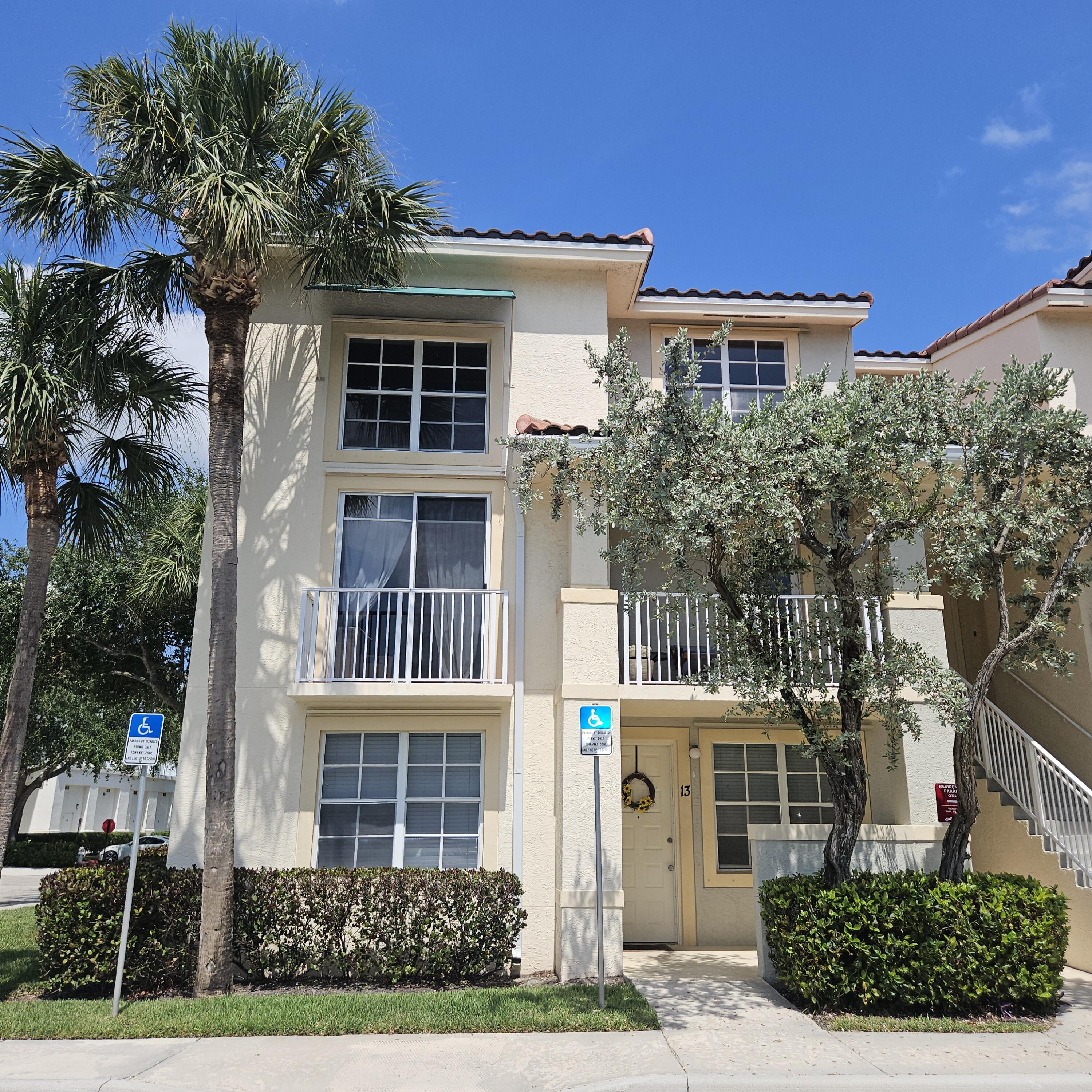 Property for Sale at 4903 Chancellor Drive 23, Jupiter, Palm Beach County, Florida - Bedrooms: 3 
Bathrooms: 3  - $425,000