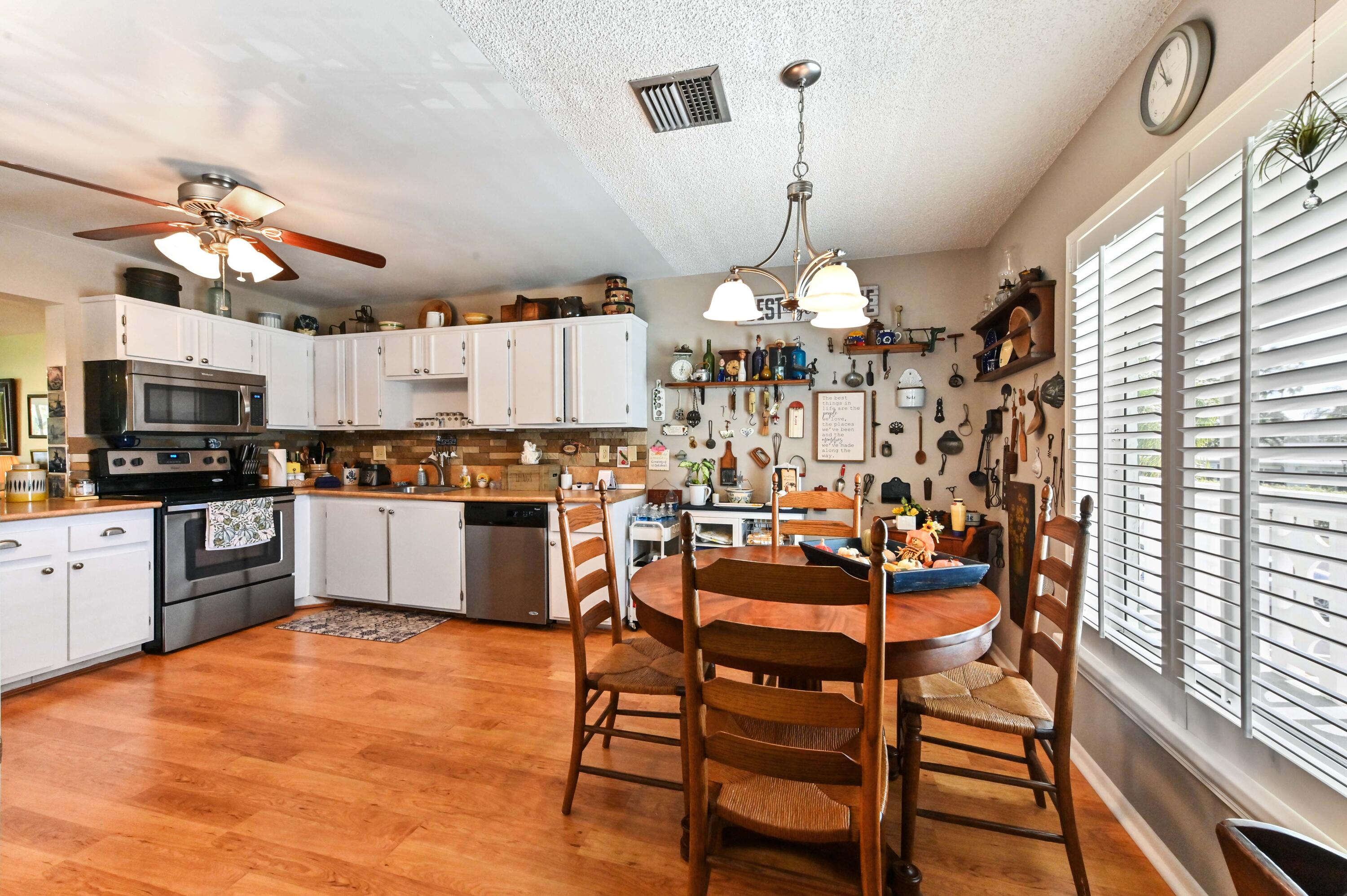 5113 Poppy Place 201, Delray Beach, Palm Beach County, Florida - 2 Bedrooms  
2 Bathrooms - 