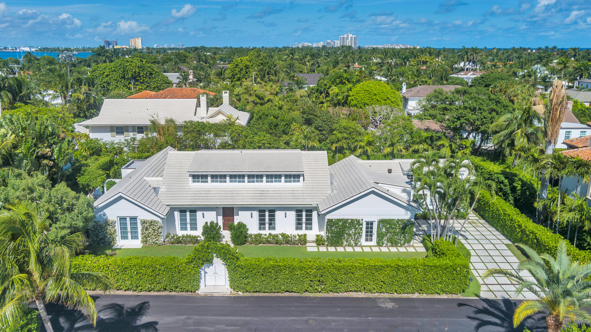 Property for Sale at 285 Colonial Lane, Palm Beach, Palm Beach County, Florida - Bedrooms: 8 
Bathrooms: 8.5  - $10,400,000