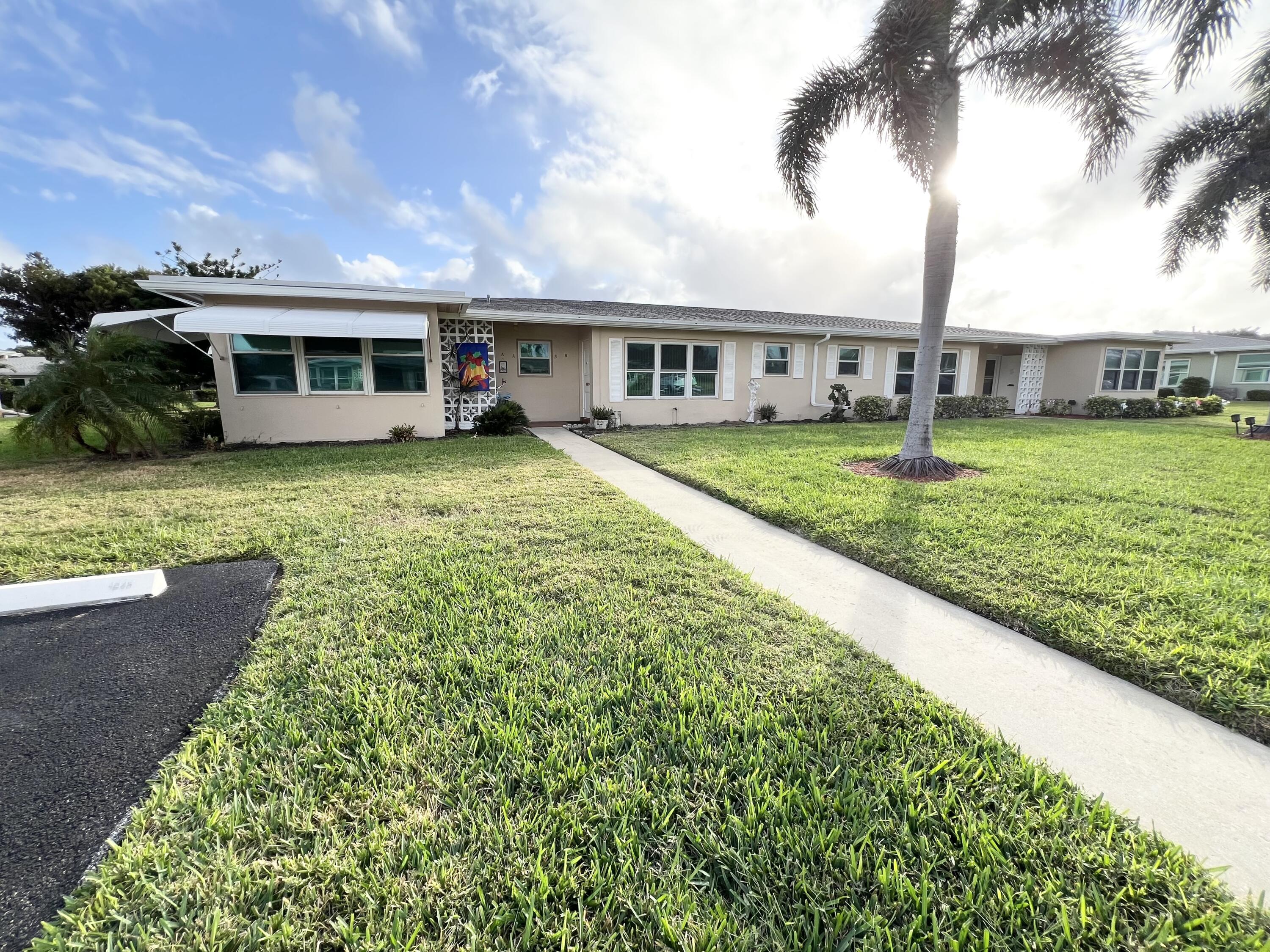 170 N High Point Boulevard B, Boynton Beach, Palm Beach County, Florida - 1 Bedrooms  
1.5 Bathrooms - 