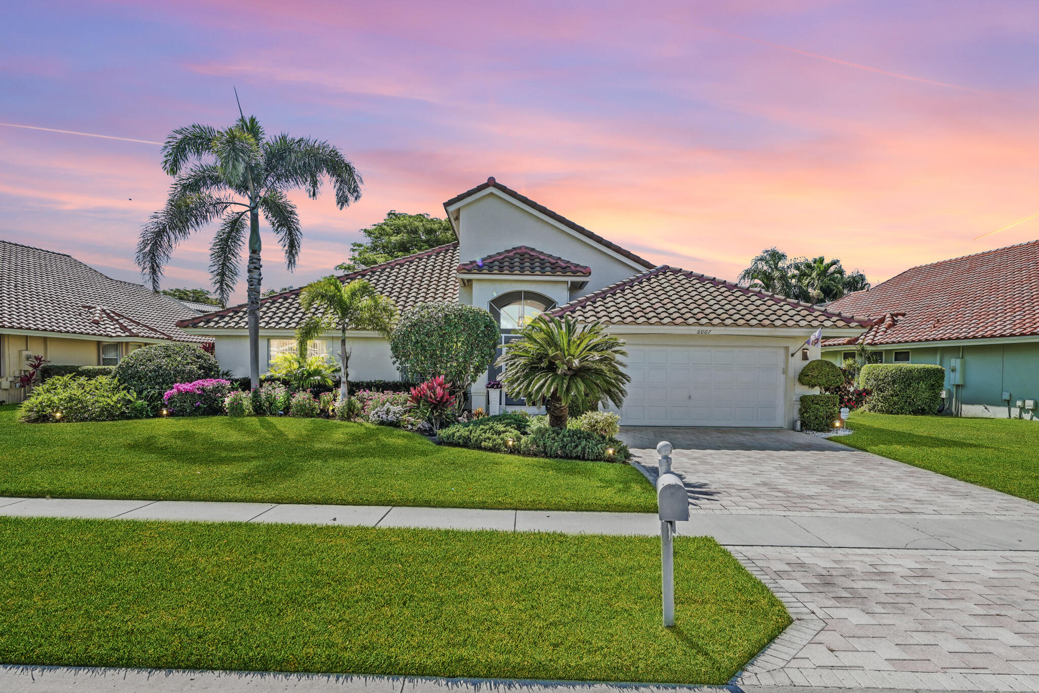 Property for Sale at 6007 Golf Villas Drive, Boynton Beach, Palm Beach County, Florida - Bedrooms: 2 
Bathrooms: 2  - $600,000