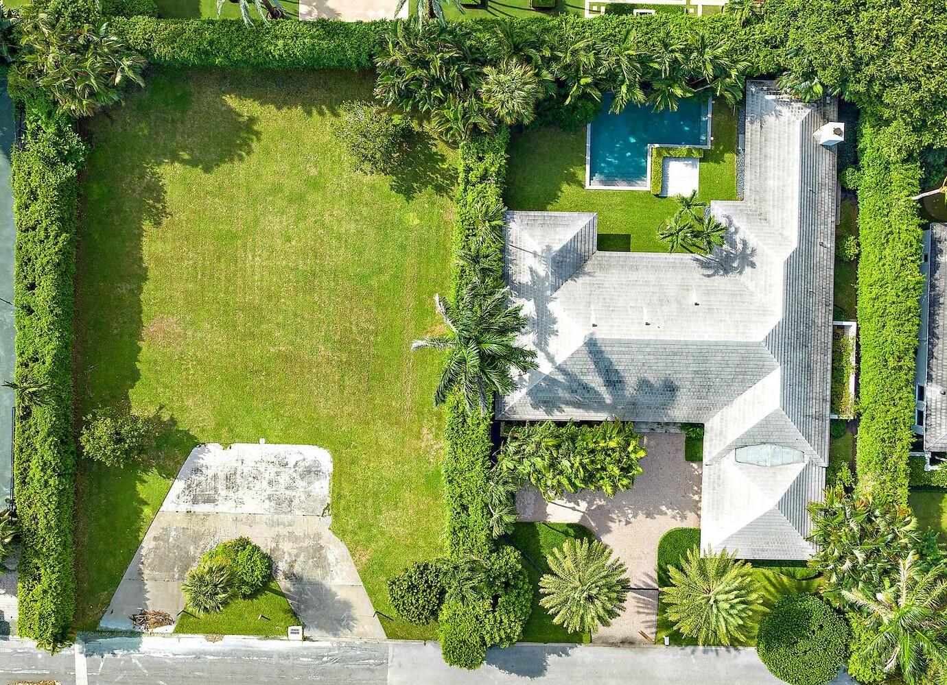 Property for Sale at 260254 N Woods Road, Palm Beach, Palm Beach County, Florida - Bedrooms: 4 
Bathrooms: 4.5  - $22,900,000