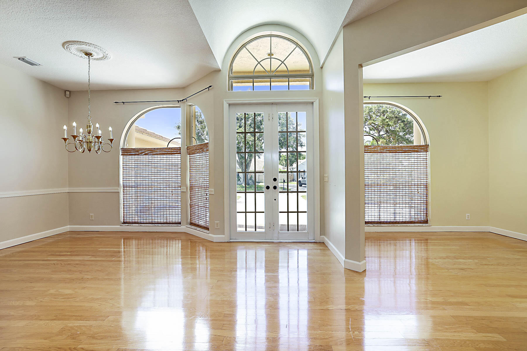 227 Shorewood Way, Jupiter, Palm Beach County, Florida - 3 Bedrooms  
2.5 Bathrooms - 