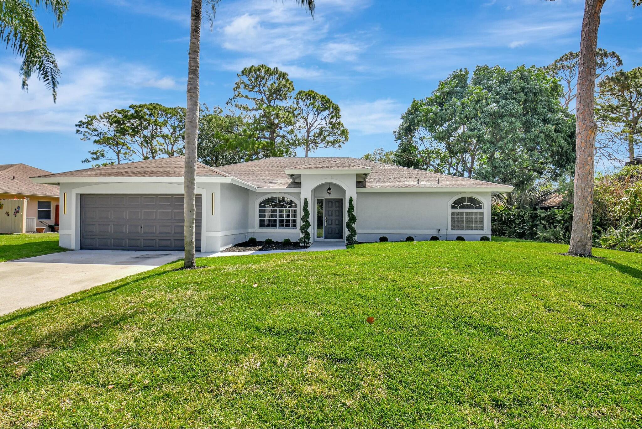 915 Sunflower Avenue, Delray Beach, Palm Beach County, Florida - 3 Bedrooms  
2.5 Bathrooms - 