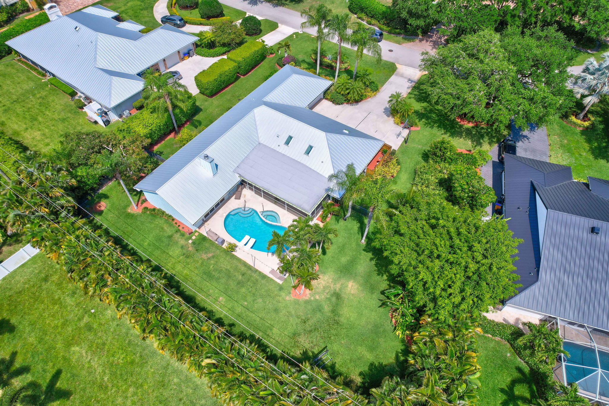 Property for Sale at 19570 Trails End Ter Terrace, Jupiter, Palm Beach County, Florida - Bedrooms: 4 
Bathrooms: 2.5  - $1,395,000