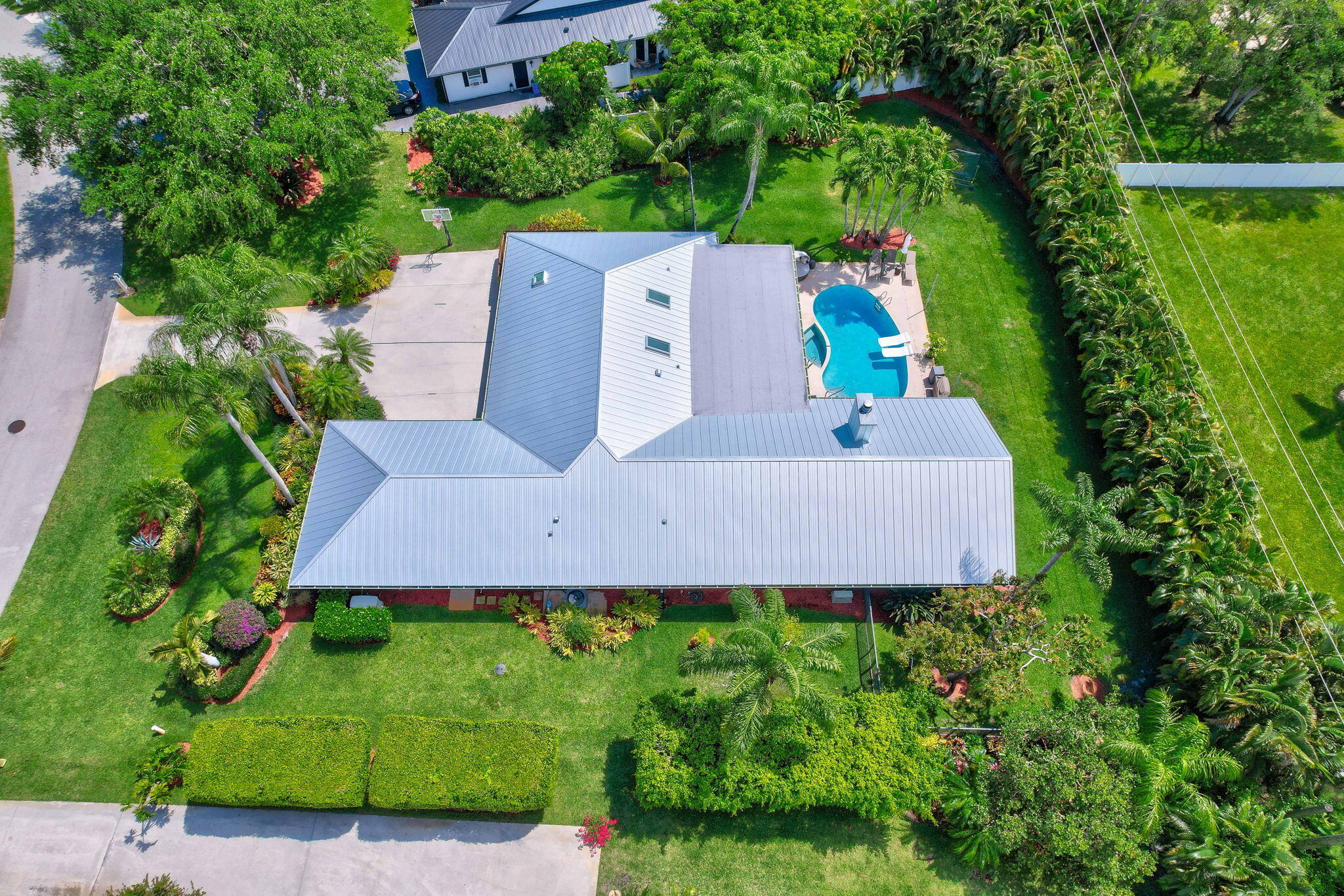 Property for Sale at 19570 Trails End Ter Terrace, Jupiter, Palm Beach County, Florida - Bedrooms: 4 
Bathrooms: 2.5  - $1,395,000