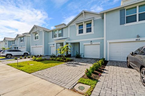 Photo of 419 Salisbury Circle, Fort Pierce, FL 34982 (MLS # RX-11127442)