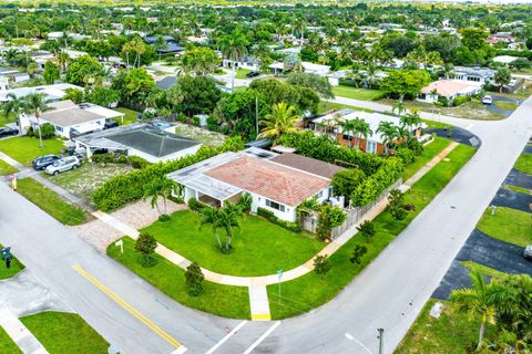 Tiny photo for 499 NE 28th Road, Boca Raton, FL 33431 (MLS # RX-11120067)
