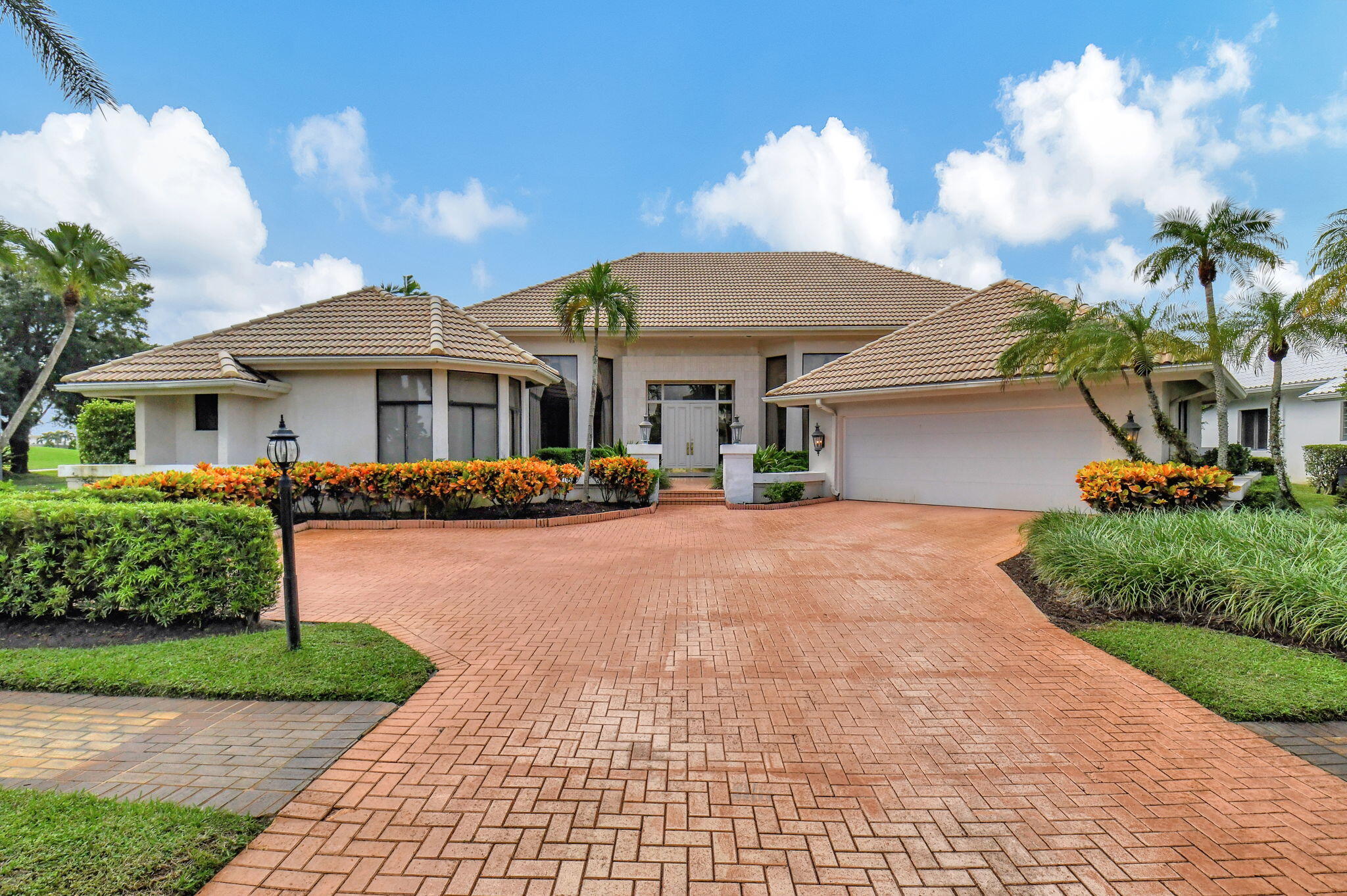 7268 Queenferry Circle, Boca Raton, Palm Beach County, Florida - 3 Bedrooms  
4.5 Bathrooms - 