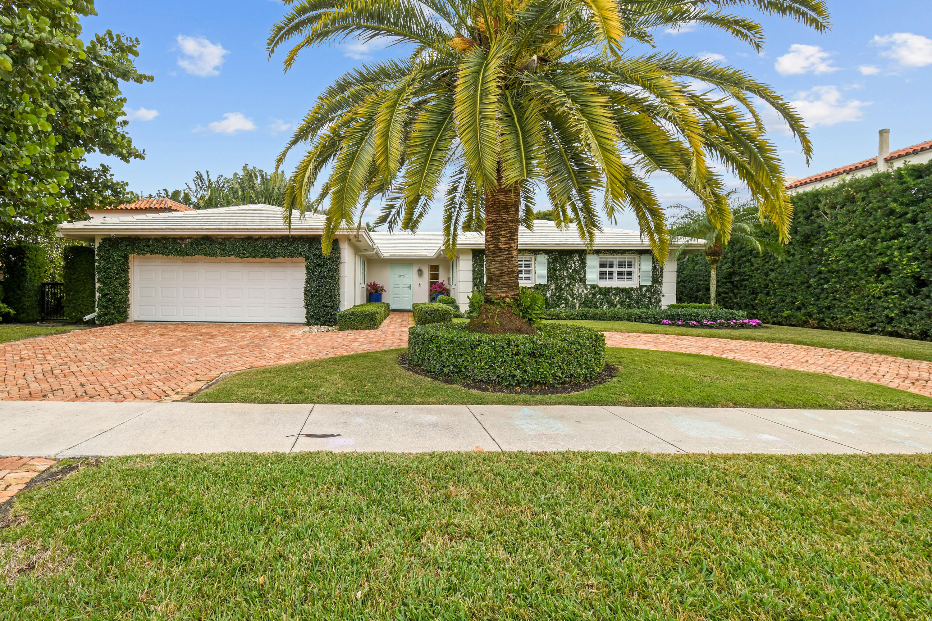 3120 Vincent Road, West Palm Beach, Palm Beach County, Florida - 4 Bedrooms  
3 Bathrooms - 