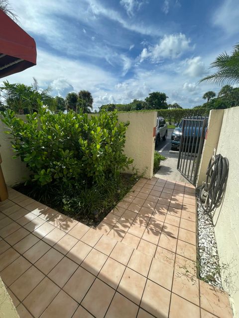 Tiny photo for 307 Liberty Court, Deerfield Beach, FL 33442 (MLS # RX-11129438)