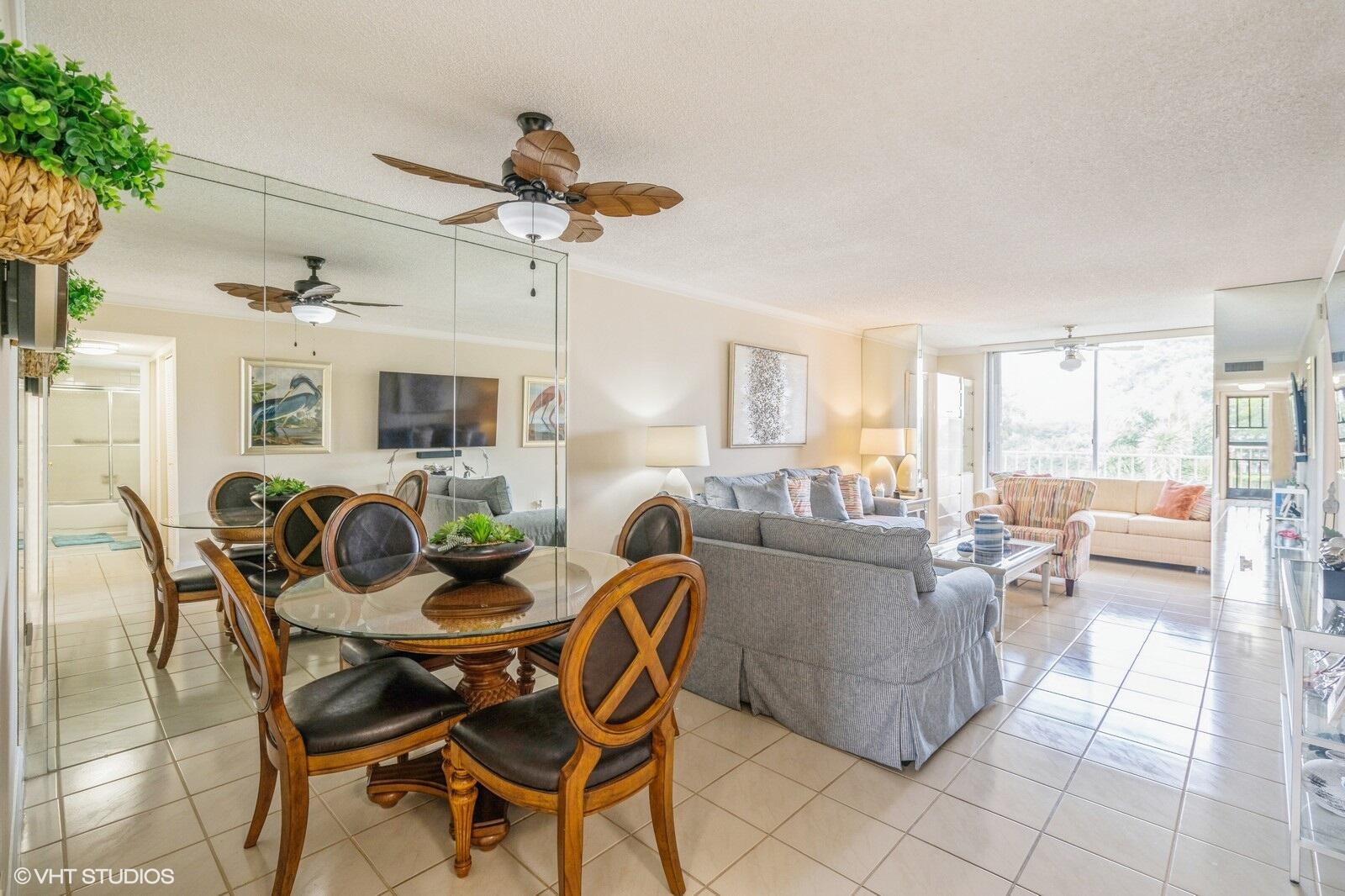 7145 Huntington Lane 304, Delray Beach, Palm Beach County, Florida - 2 Bedrooms  
2 Bathrooms - 