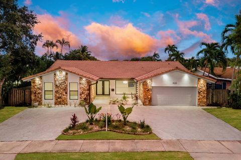 Photo of 18735 NE 18th Avenue, Miami, FL 33179 (MLS # RX-11129618)