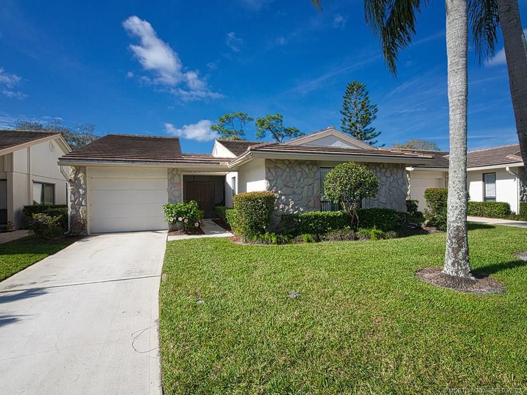 Photo of 2645 SW Egret Pond Circle, Palm City, FL 34990 (MLS # RX-10875367)
