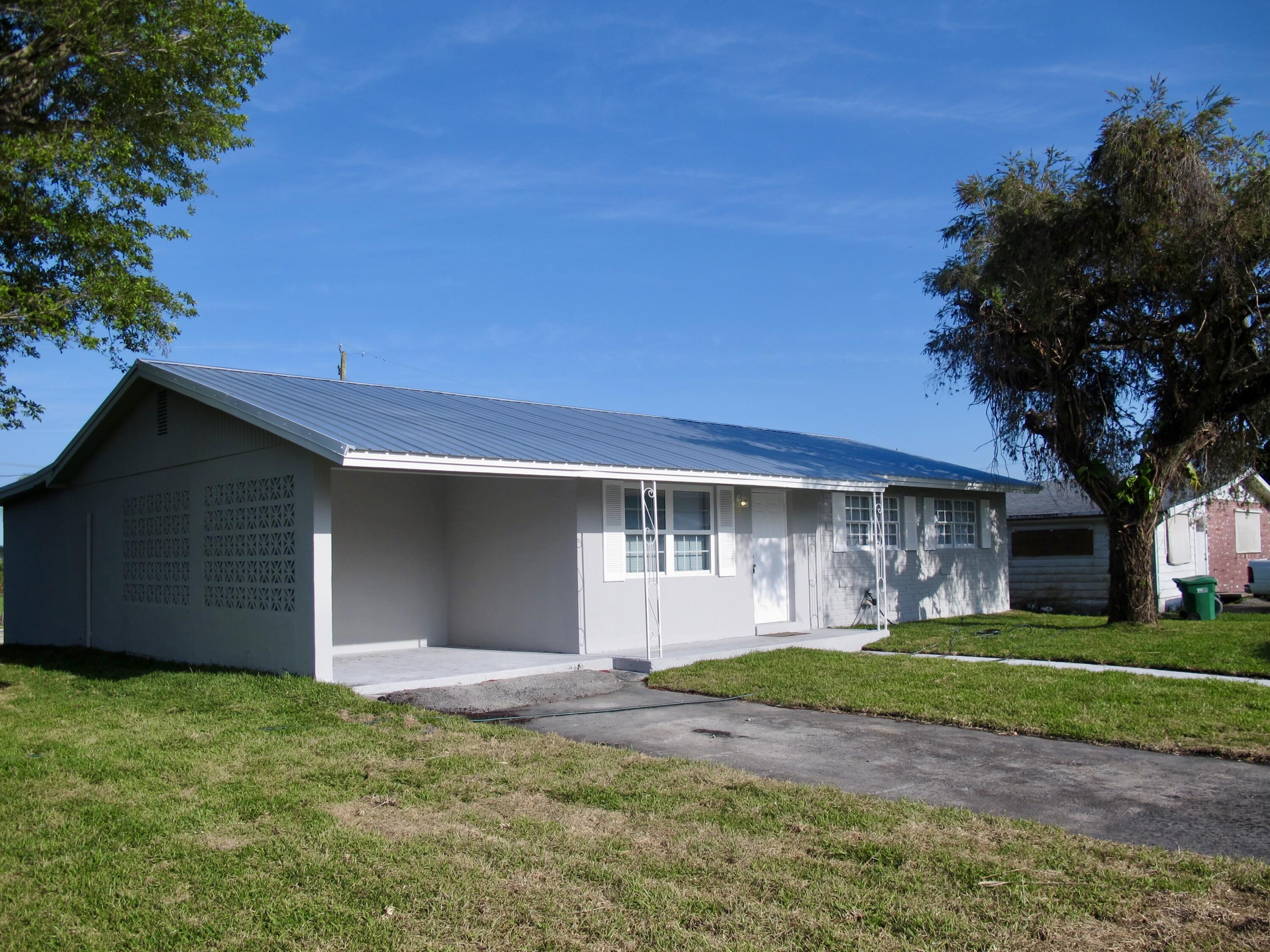 156 N Greenstar Avenue, Pahokee, Palm Beach County, Florida - 3 Bedrooms  
2 Bathrooms - 