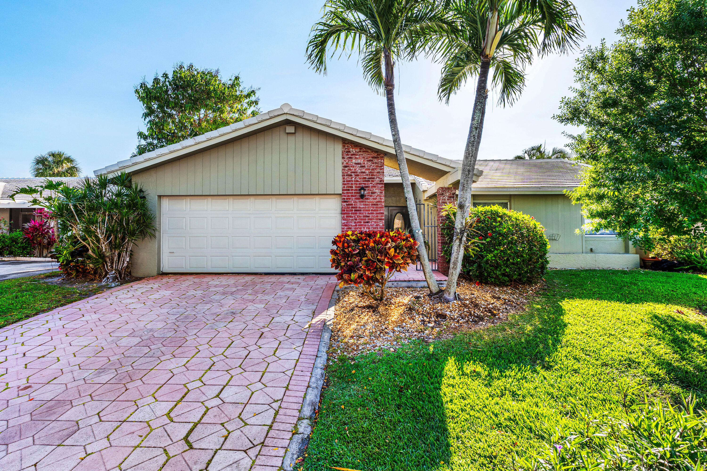 Property for Sale at 22230 Cameo Drive, Boca Raton, Palm Beach County, Florida - Bedrooms: 3 
Bathrooms: 2  - $510,000