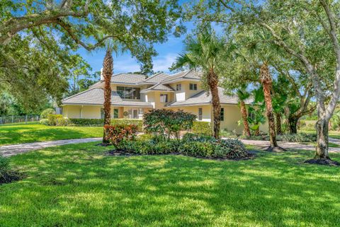 Photo of 18462 SE Old Trail Drive W, Jupiter, FL 33478 (MLS # RX-11124804)