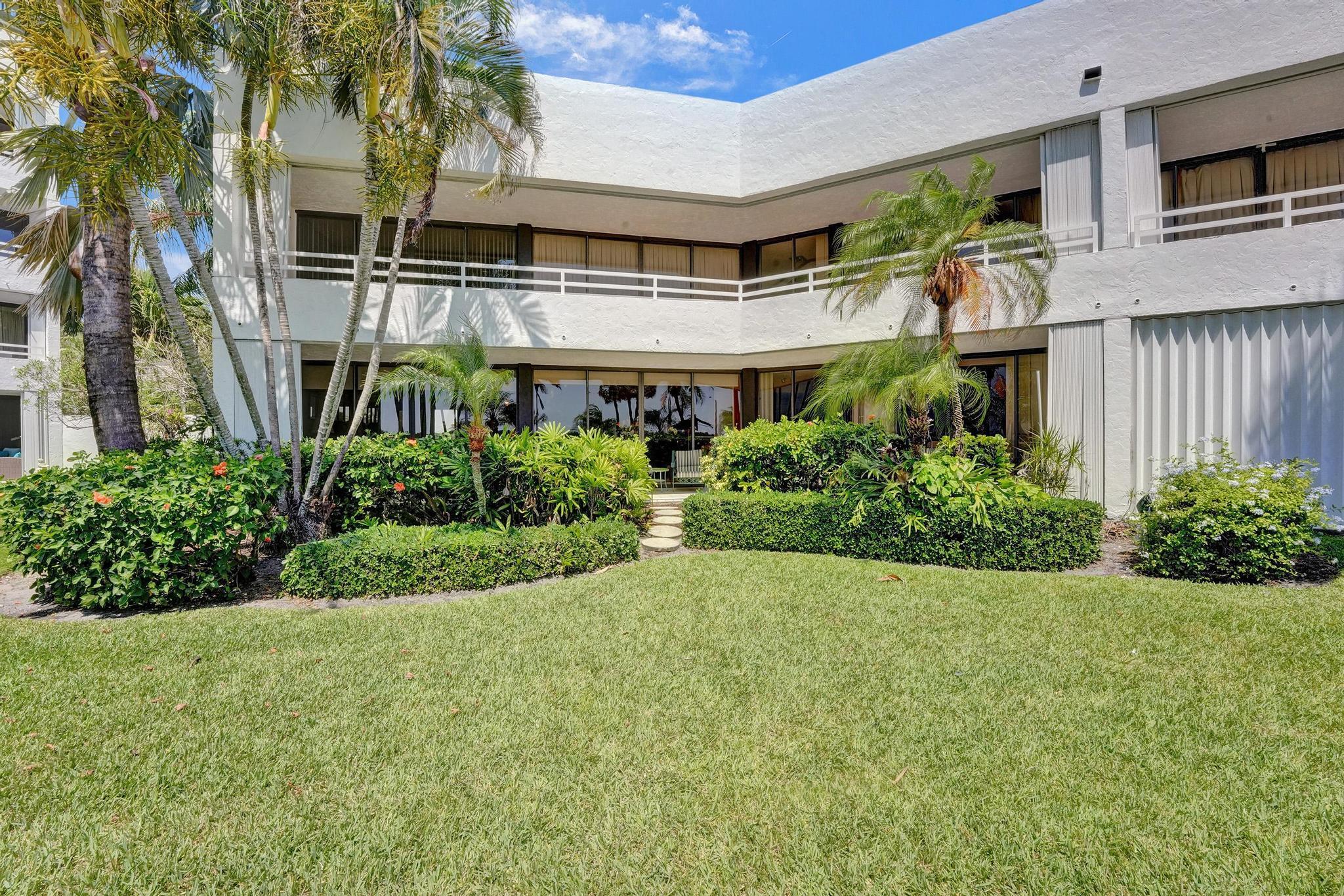 Property for Sale at 3701 S Flagler Drive A101, West Palm Beach, Palm Beach County, Florida - Bedrooms: 3 
Bathrooms: 2  - $1,350,000