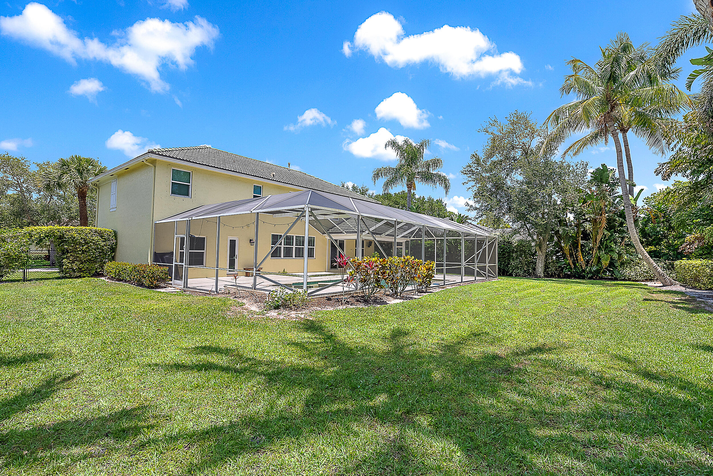 Property for Sale at 226 Blackbird Lane, Jupiter, Palm Beach County, Florida - Bedrooms: 4 
Bathrooms: 3  - $1,250,000