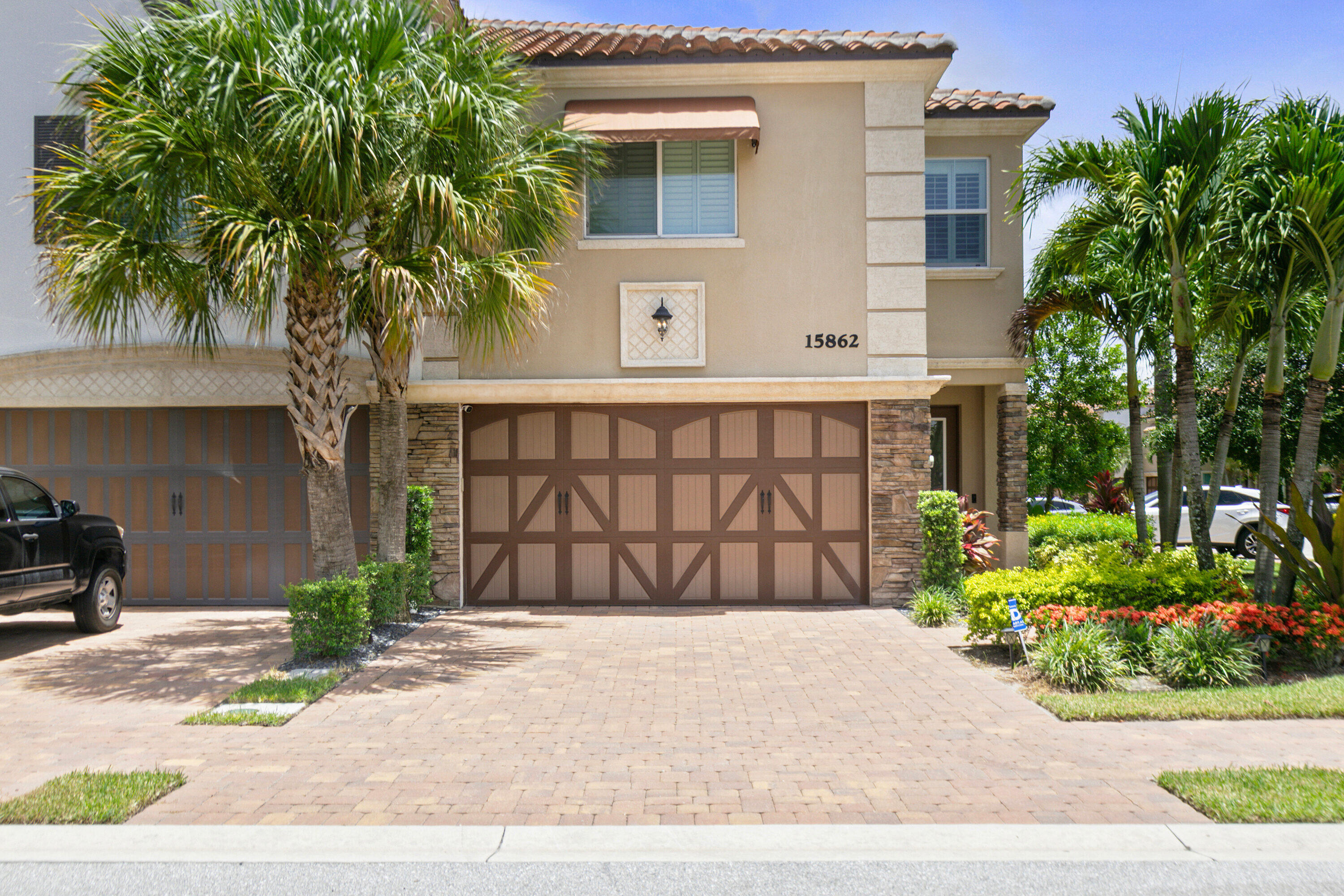 15862 Binks Pointe Terrace, Wellington, Palm Beach County, Florida - 3 Bedrooms  
2.5 Bathrooms - 