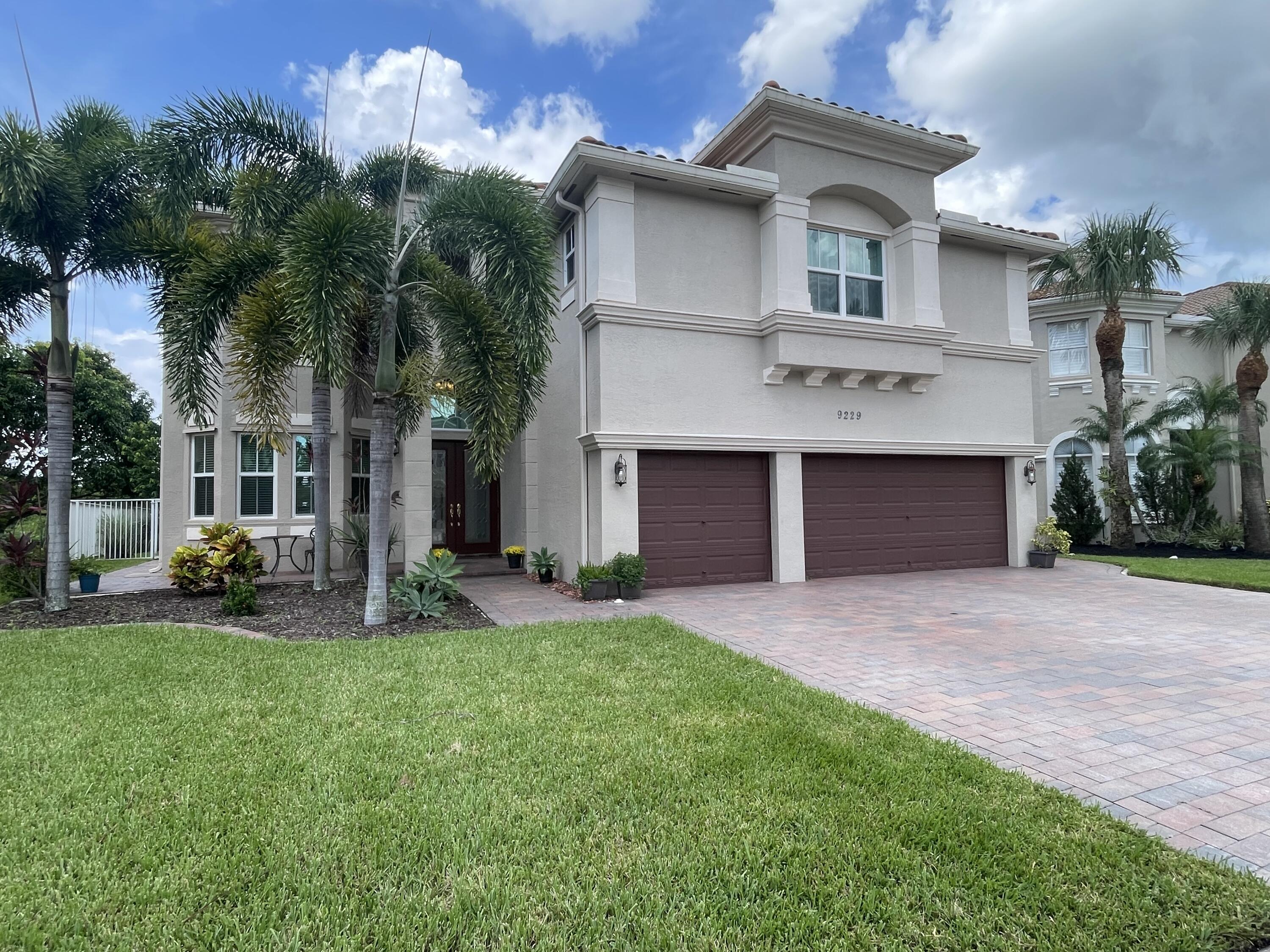 Property for Sale at 9229 Delemar Court, Wellington, Palm Beach County, Florida - Bedrooms: 6 
Bathrooms: 4  - $1,100,000