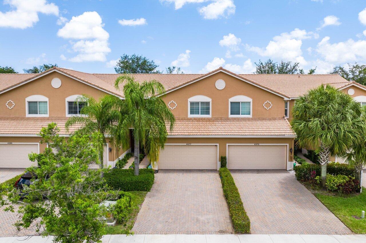Property for Sale at 4377 Colony View Drive, Lake Worth, Palm Beach County, Florida - Bedrooms: 3 
Bathrooms: 2.5  - $450,000