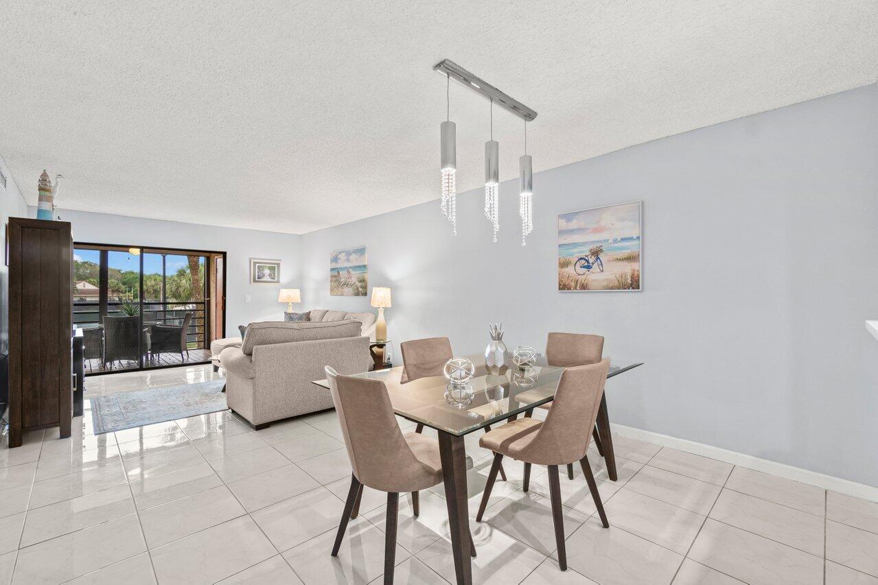 10110 Cedar Point Boulevard 202, Boynton Beach, Palm Beach County, Florida - 2 Bedrooms  
2 Bathrooms - 