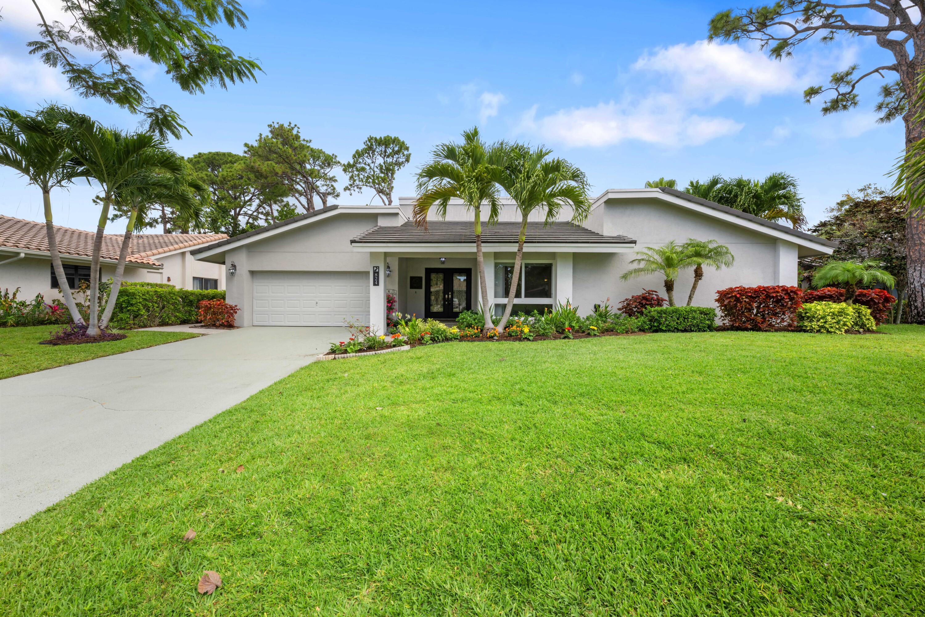 Property for Sale at 824 Foxpointe Circle, Delray Beach, Palm Beach County, Florida - Bedrooms: 3 
Bathrooms: 3  - $1,475,000