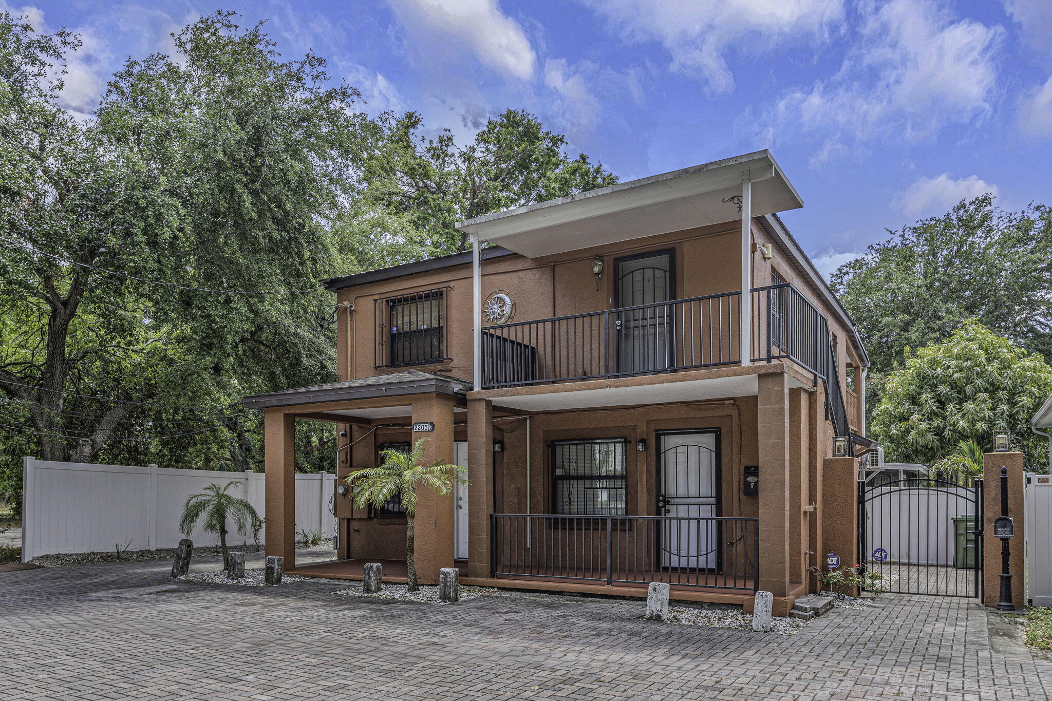 Listing image 2