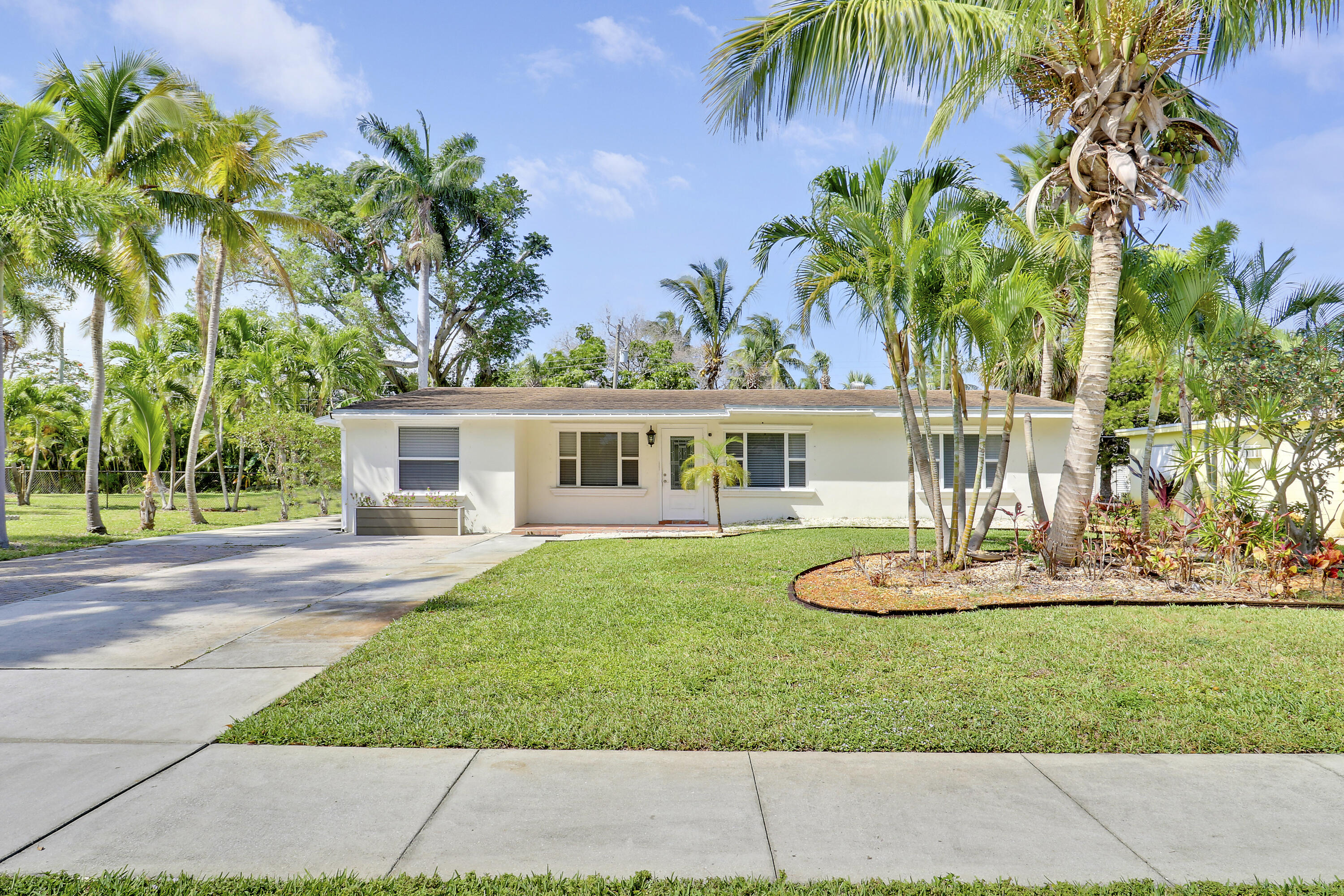 Property for Sale at 2601 Conroy Drive, North Palm Beach, Miami-Dade County, Florida - Bedrooms: 3 
Bathrooms: 2  - $549,990