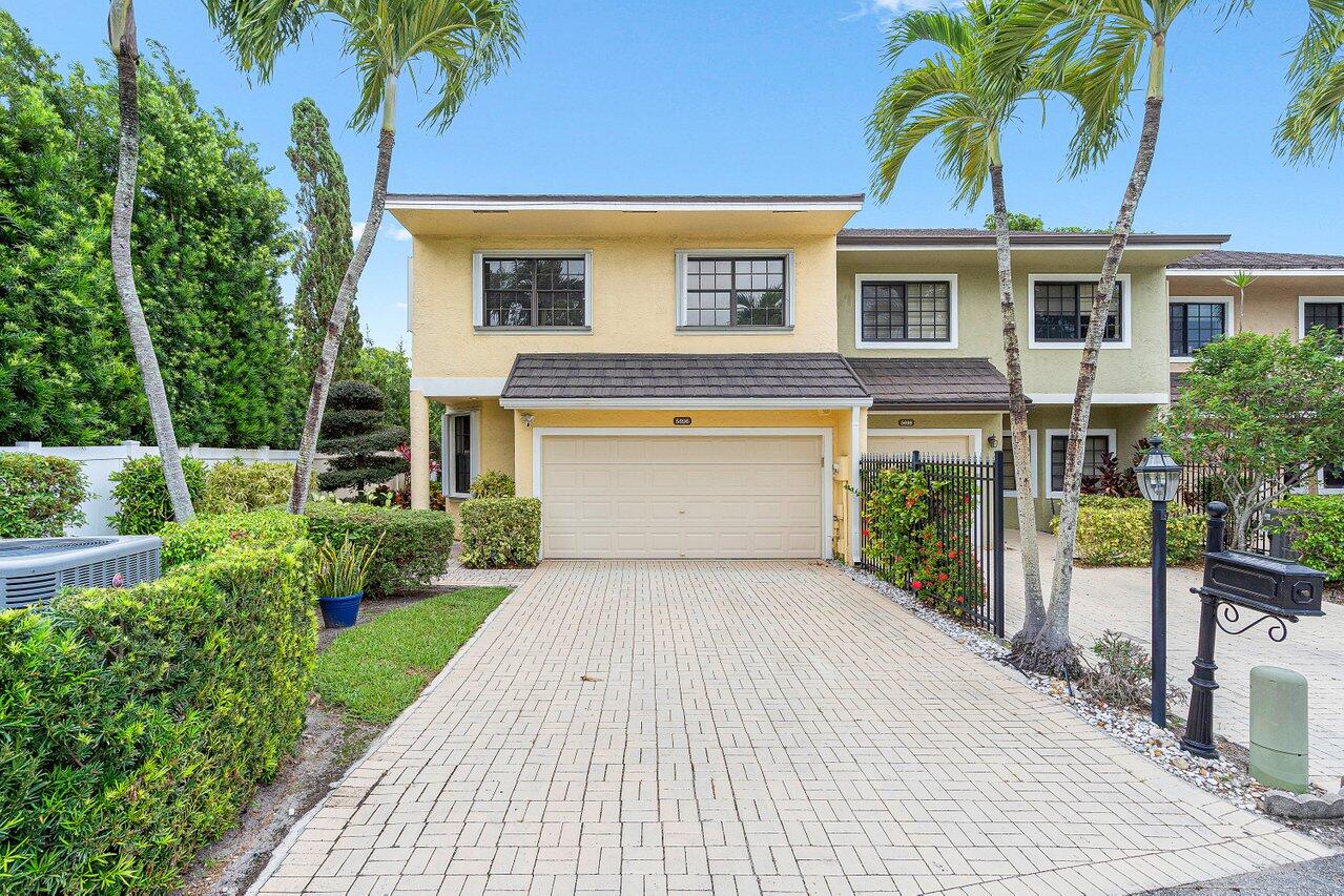 5696 Santiago Circle, Boca Raton, Palm Beach County, Florida - 3 Bedrooms  
2.5 Bathrooms - 