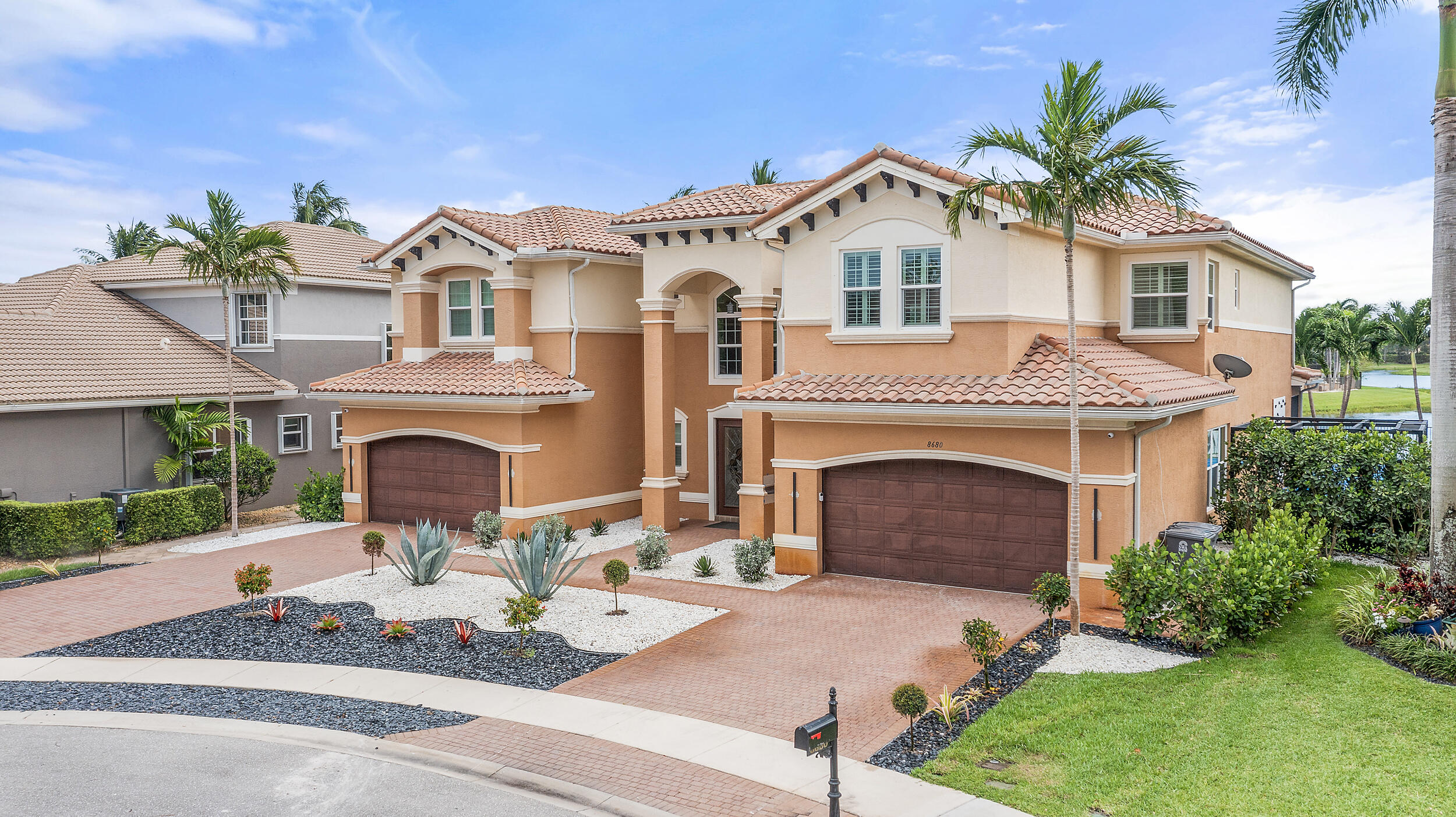 8680 Daystar Ridge Point, Boynton Beach, Palm Beach County, Florida - 6 Bedrooms  
4.5 Bathrooms - 