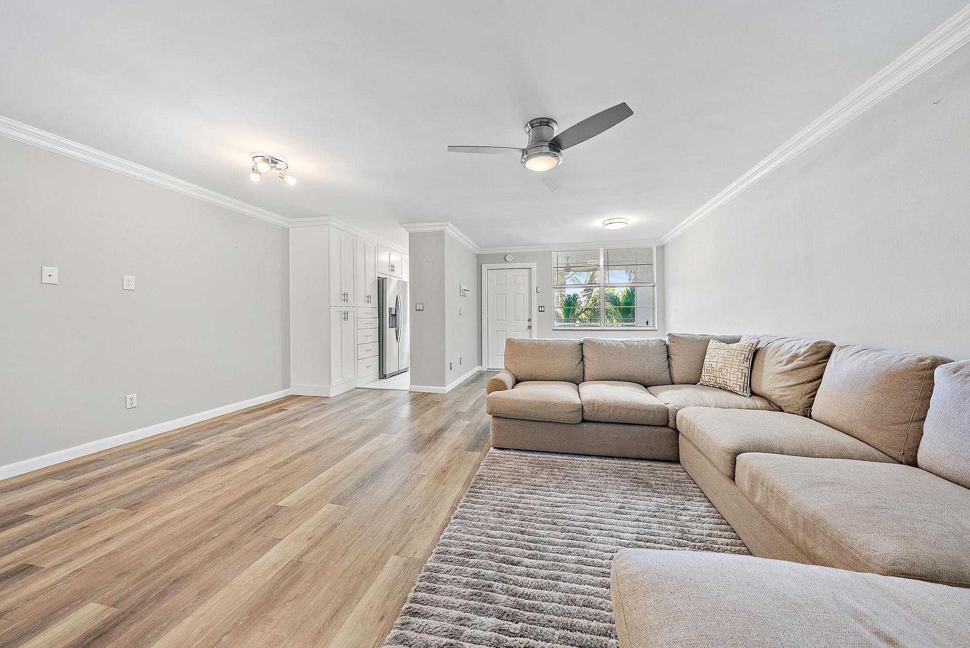 Property for Sale at 109 Paradise Harbour Boulevard 307, North Palm Beach, Miami-Dade County, Florida - Bedrooms: 1 
Bathrooms: 1  - $274,000