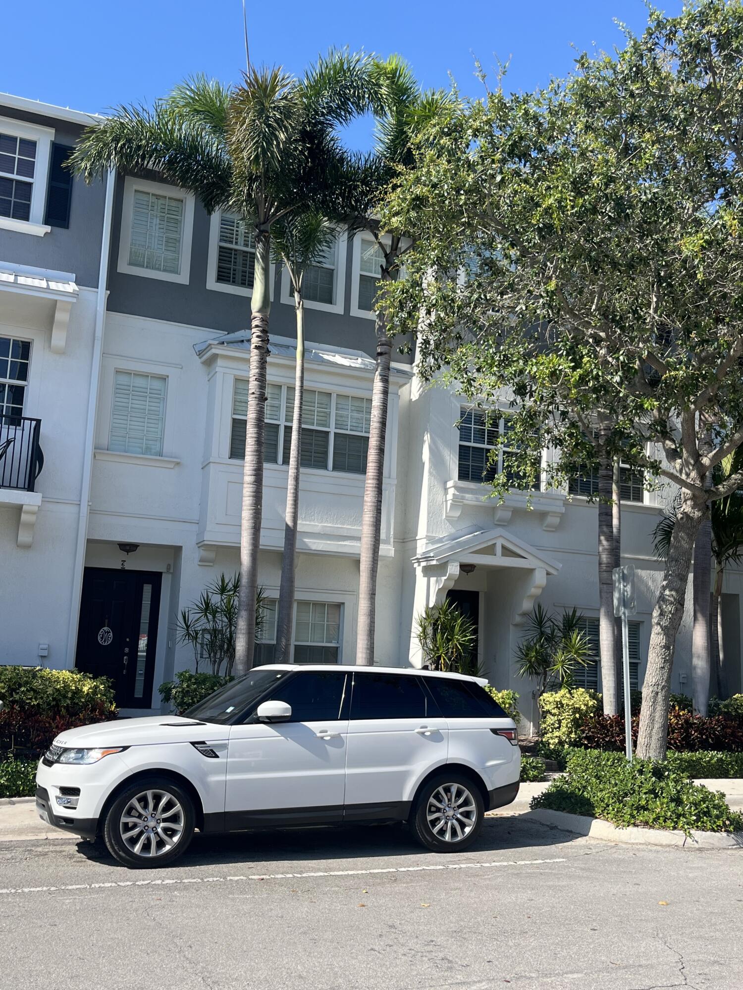 Property for Sale at 290 Ne 5th Avenue 6, Delray Beach, Palm Beach County, Florida - Bedrooms: 3 
Bathrooms: 2.5  - $769,000