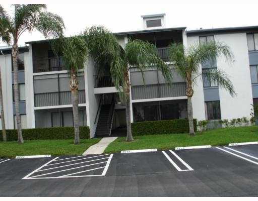 Photo 1 of 1113 Green Pine Boulevard E3, West Palm Beach, Florida, $199,900, Web #: 10984612