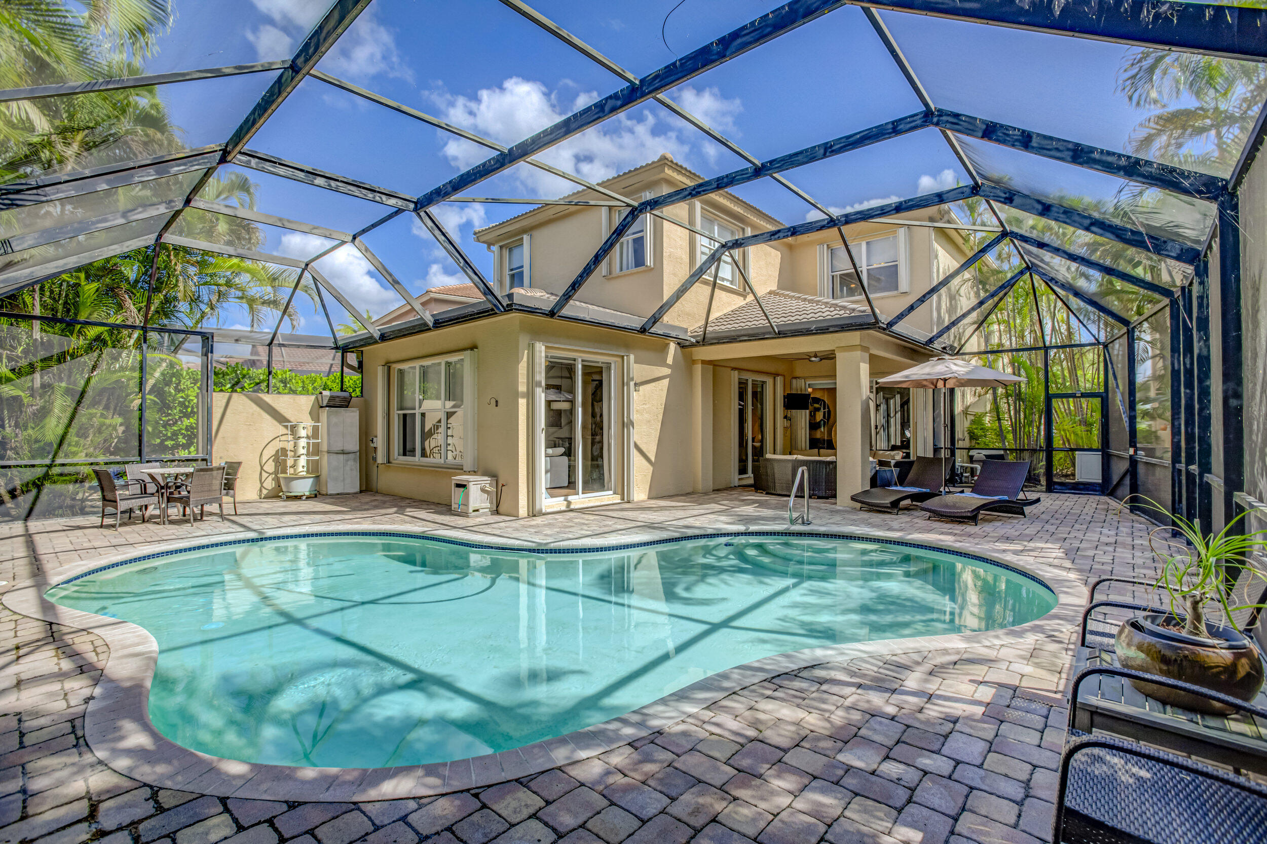 Property for Sale at 251 Isle Verde Way, Palm Beach Gardens, Palm Beach County, Florida - Bedrooms: 4 
Bathrooms: 3  - $985,000