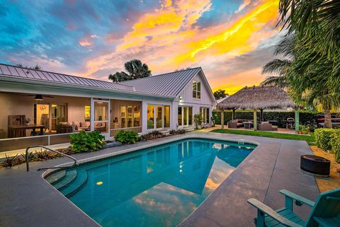 Photo of 19 Leeward Circle, Tequesta, FL 33469 (MLS # RX-11122151)
