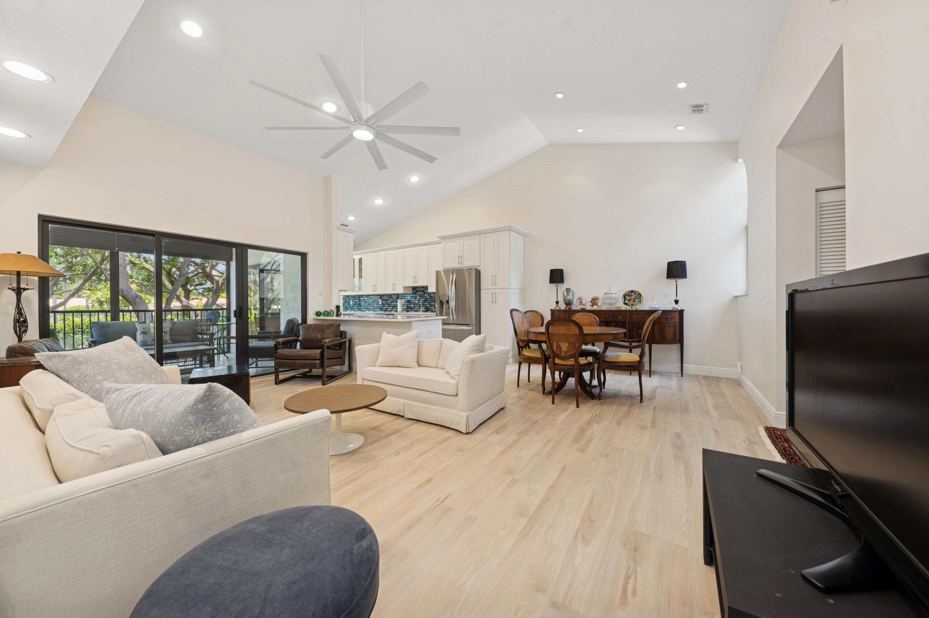 Property for Sale at 17340 Boca Club 702 Boulevard 702, Boca Raton, Palm Beach County, Florida - Bedrooms: 3 
Bathrooms: 2  - $550,000