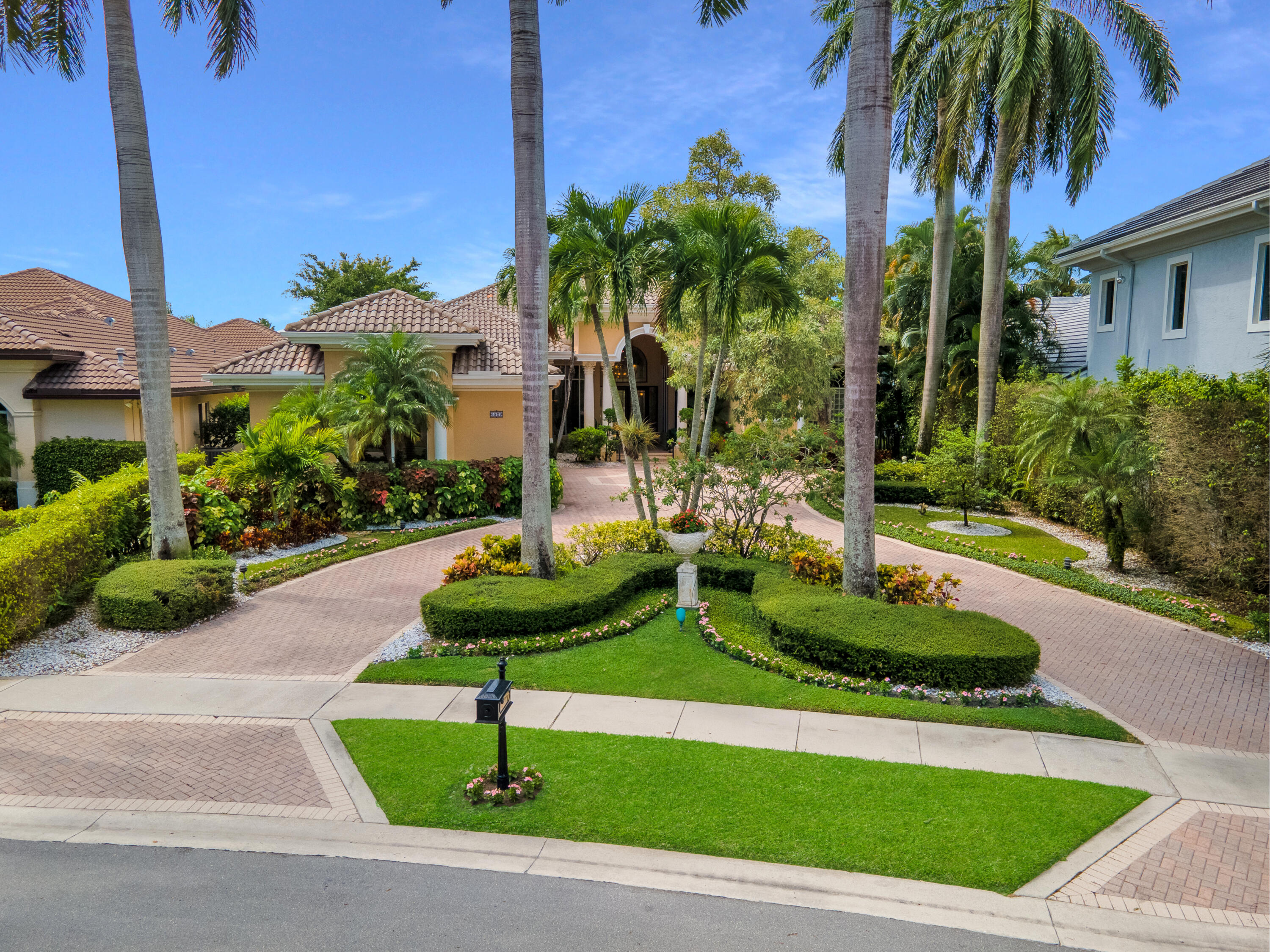 Property for Sale at 6509 Landings Court, Boca Raton, Palm Beach County, Florida - Bedrooms: 5 
Bathrooms: 4.5  - $3,495,000