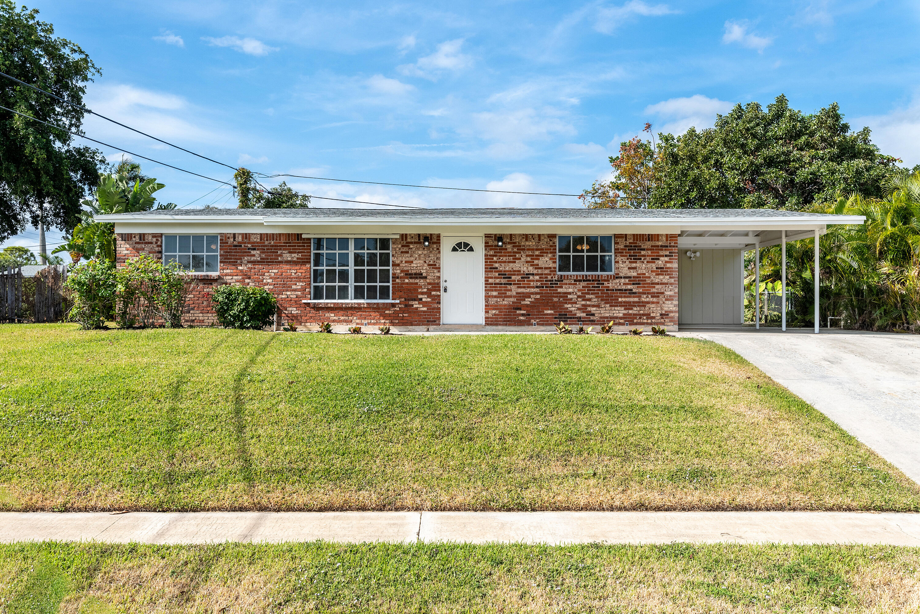 12031 Colony Avenue, Palm Beach Gardens, Palm Beach County, Florida - 3 Bedrooms  
2 Bathrooms - 