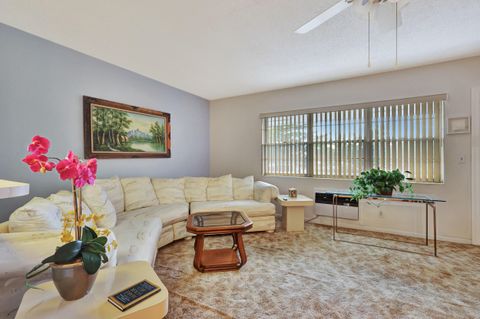 Photo of 158 Norwich G, West Palm Beach, FL 33417 (MLS # RX-11128013)