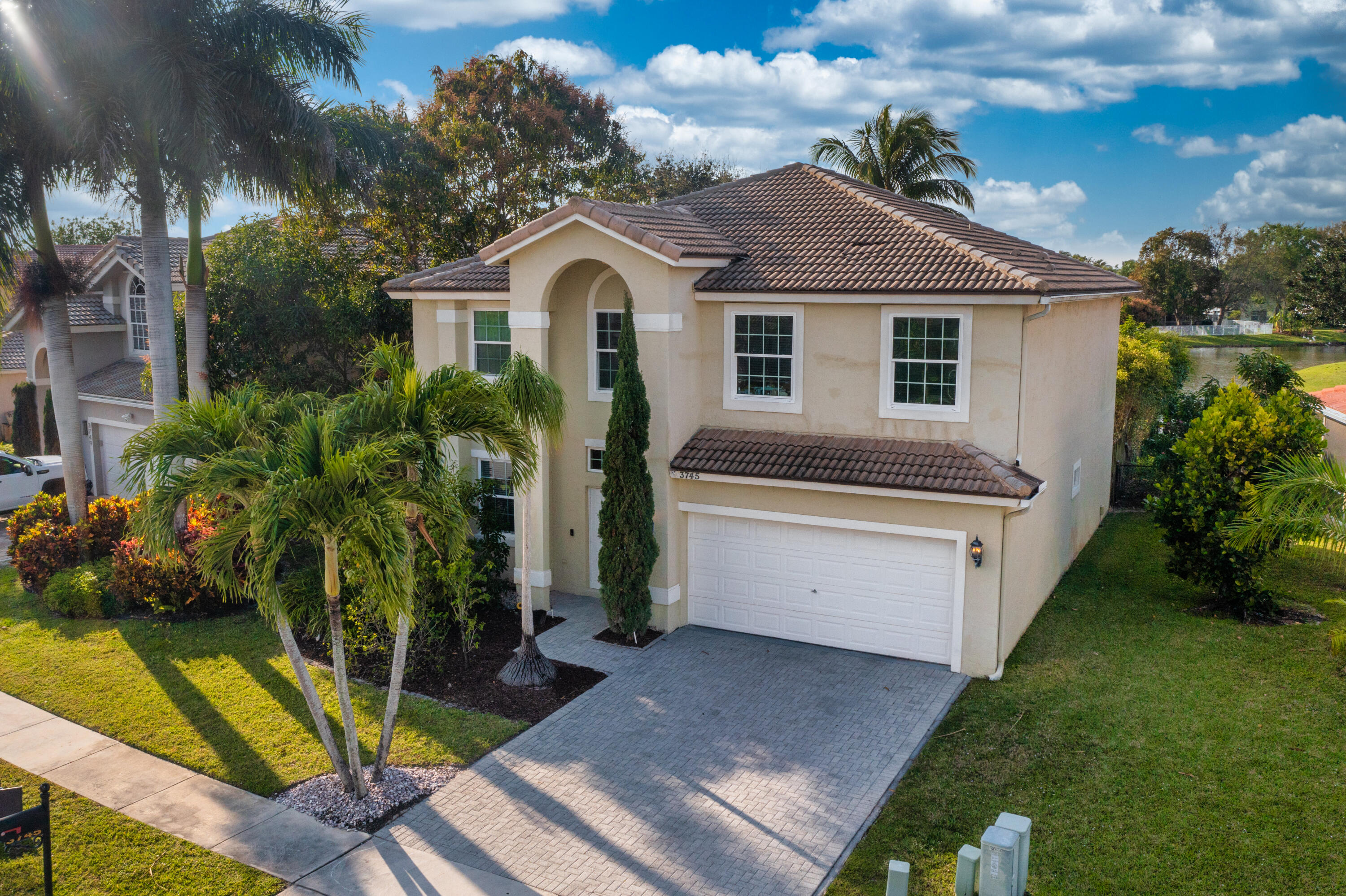 Property for Sale at 3745 Old Lighthouse Circle, Wellington, Palm Beach County, Florida - Bedrooms: 5 
Bathrooms: 3.5  - $699,900