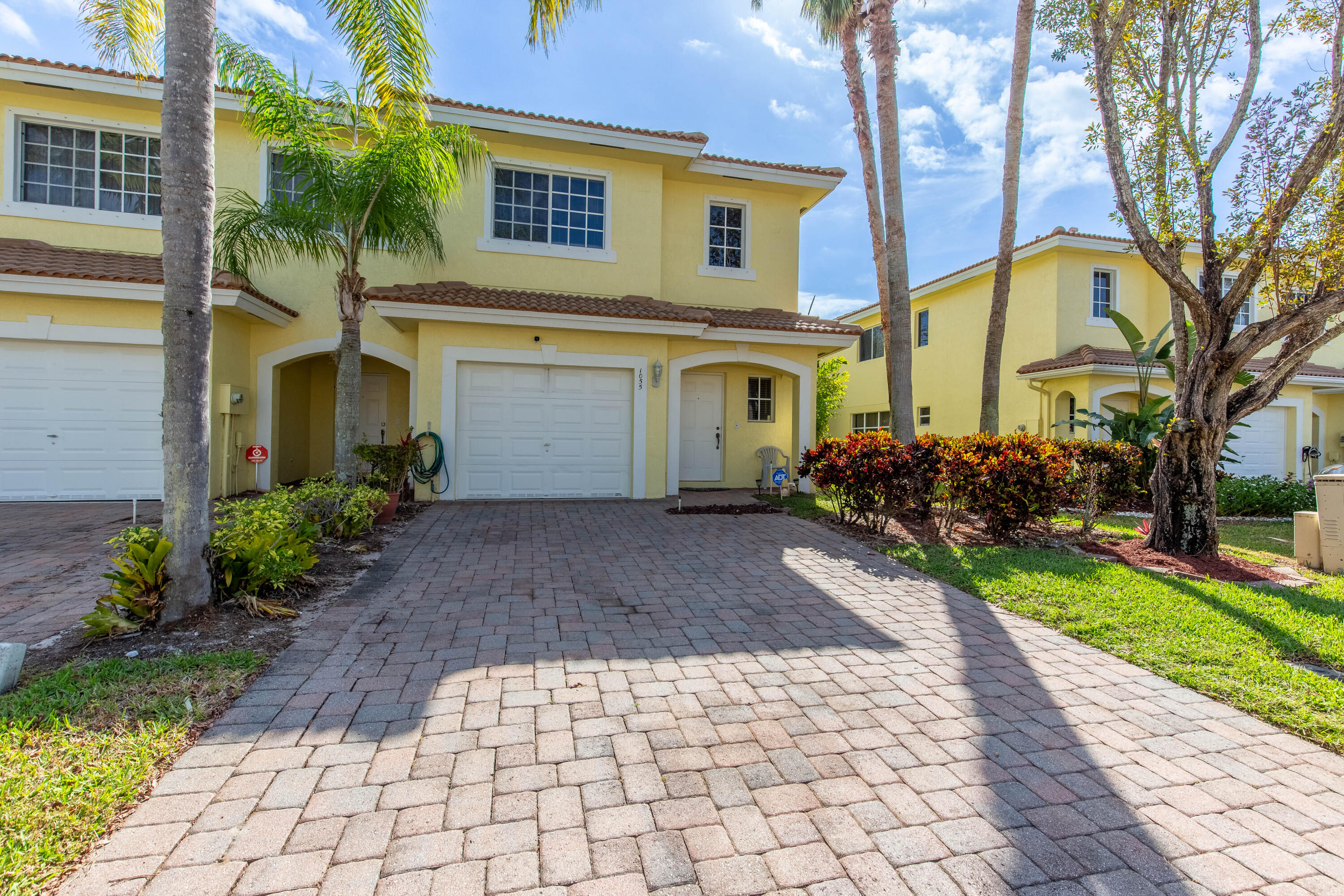 Property for Sale at 1055 Imperial Lake Road, West Palm Beach, Palm Beach County, Florida - Bedrooms: 3 
Bathrooms: 2.5  - $420,000