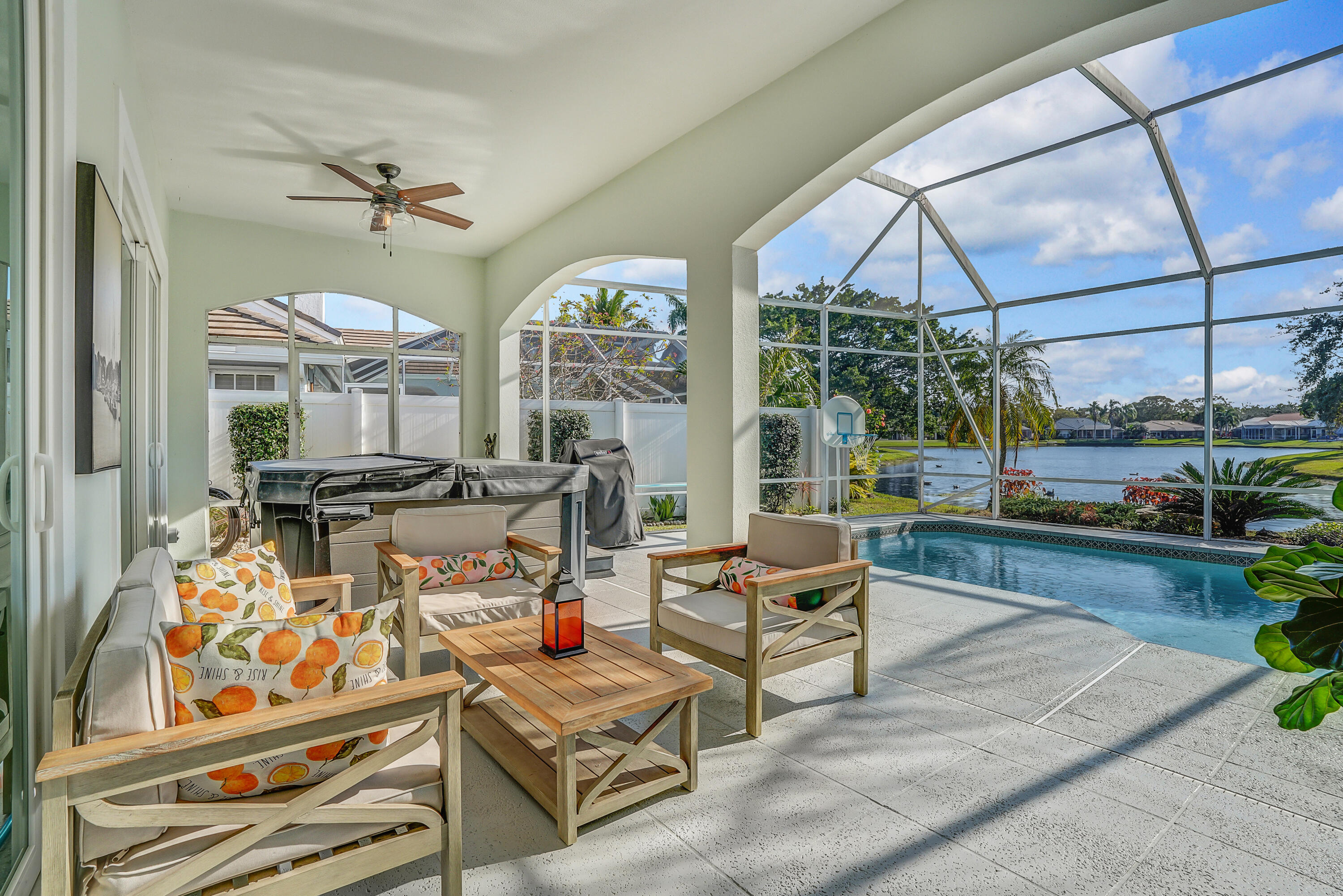 Property for Sale at 6193 Winding Lake Drive, Jupiter, Palm Beach County, Florida - Bedrooms: 3 
Bathrooms: 2  - $1,075,000