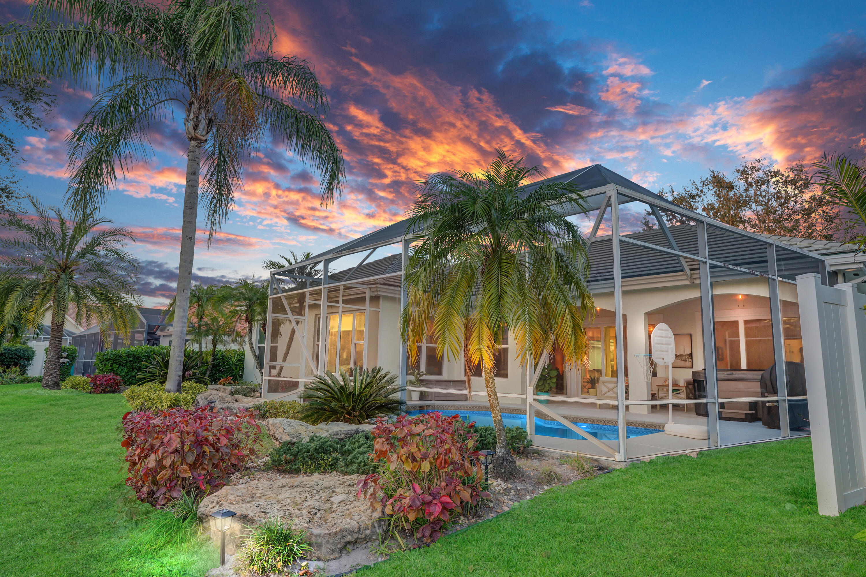Property for Sale at 6193 Winding Lake Drive, Jupiter, Palm Beach County, Florida - Bedrooms: 3 
Bathrooms: 2  - $1,069,000
